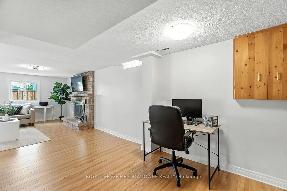 Photo 31 of 3 Lyton Crescent, Hamilton, Stoney Creek — HOMEH