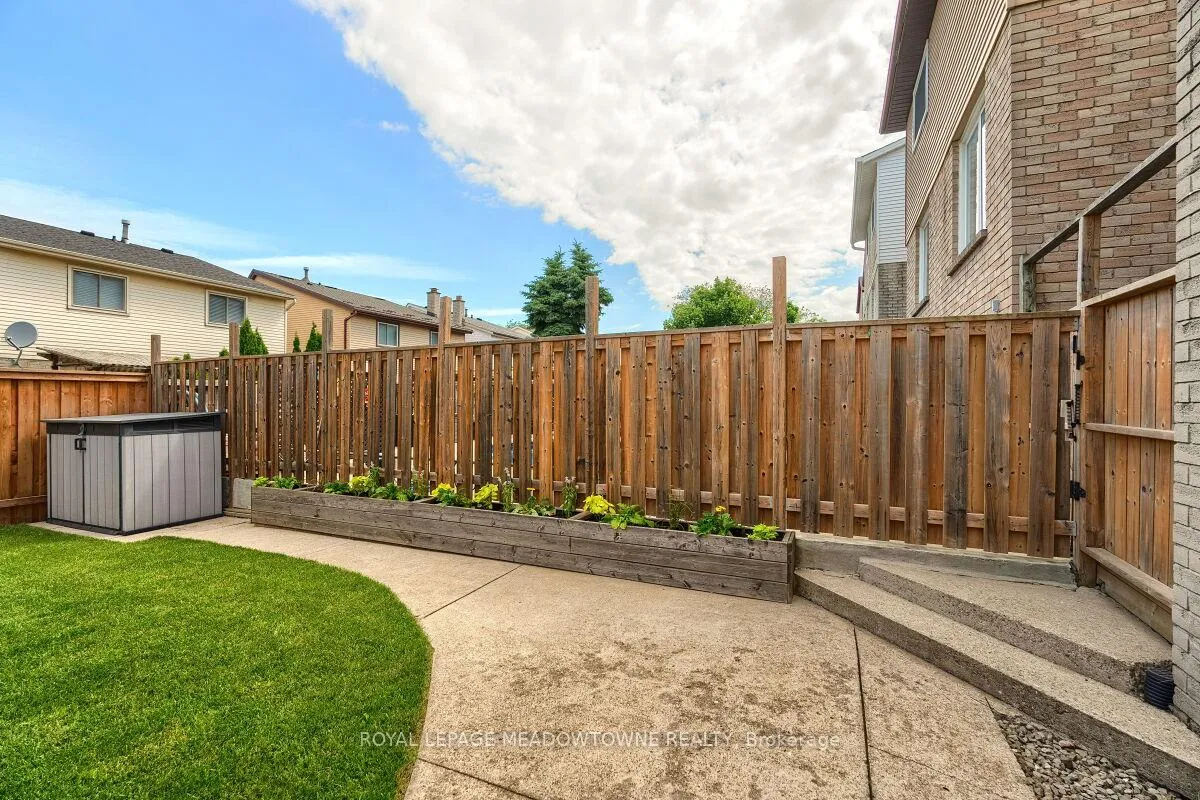 Photo 34 of 3 Lyton Crescent, Hamilton, Stoney Creek — HOMEH
