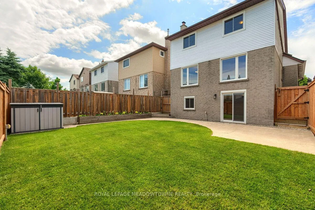 Photo 36 of 3 Lyton Crescent, Hamilton, Stoney Creek — HOMEH