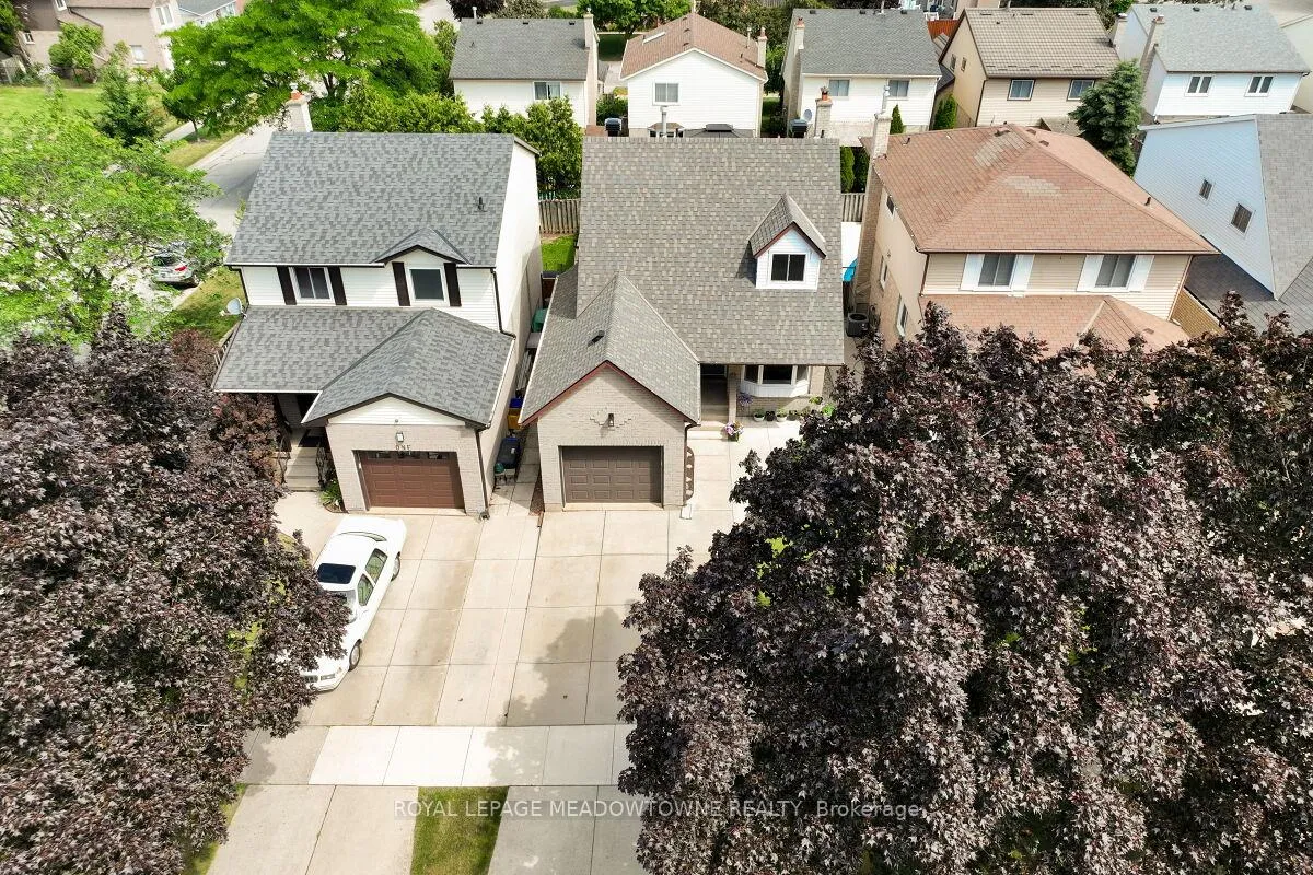 Photo 42 of 3 Lyton Crescent, Hamilton, Stoney Creek — HOMEH
