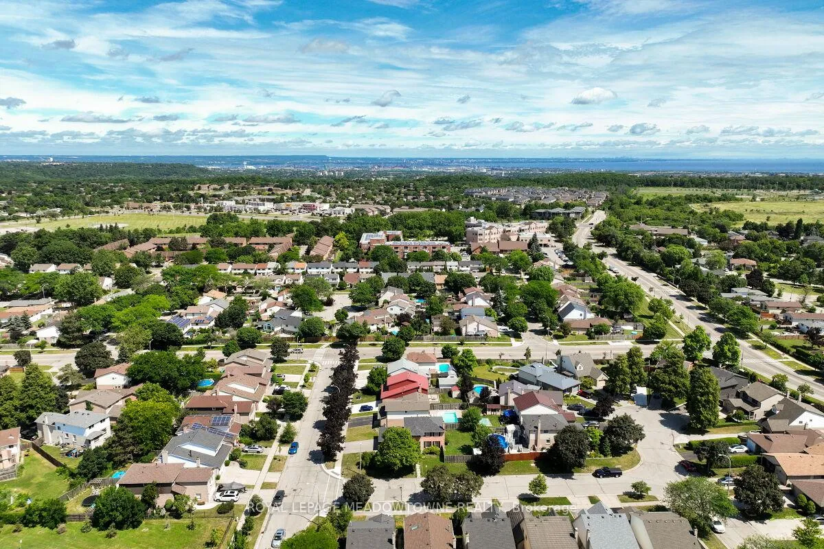 Photo 43 of 3 Lyton Crescent, Hamilton, Stoney Creek — HOMEH
