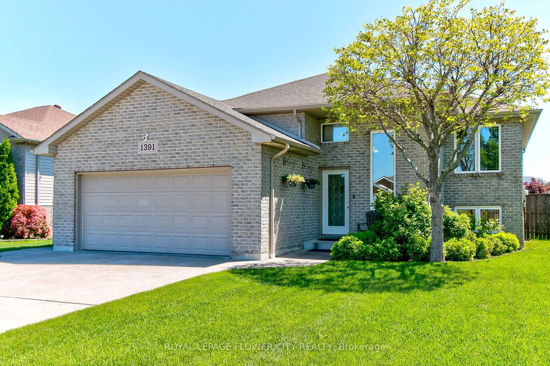 Photo 1 of 1391 Crosswinds Drive, Lakeshore — HOMEH