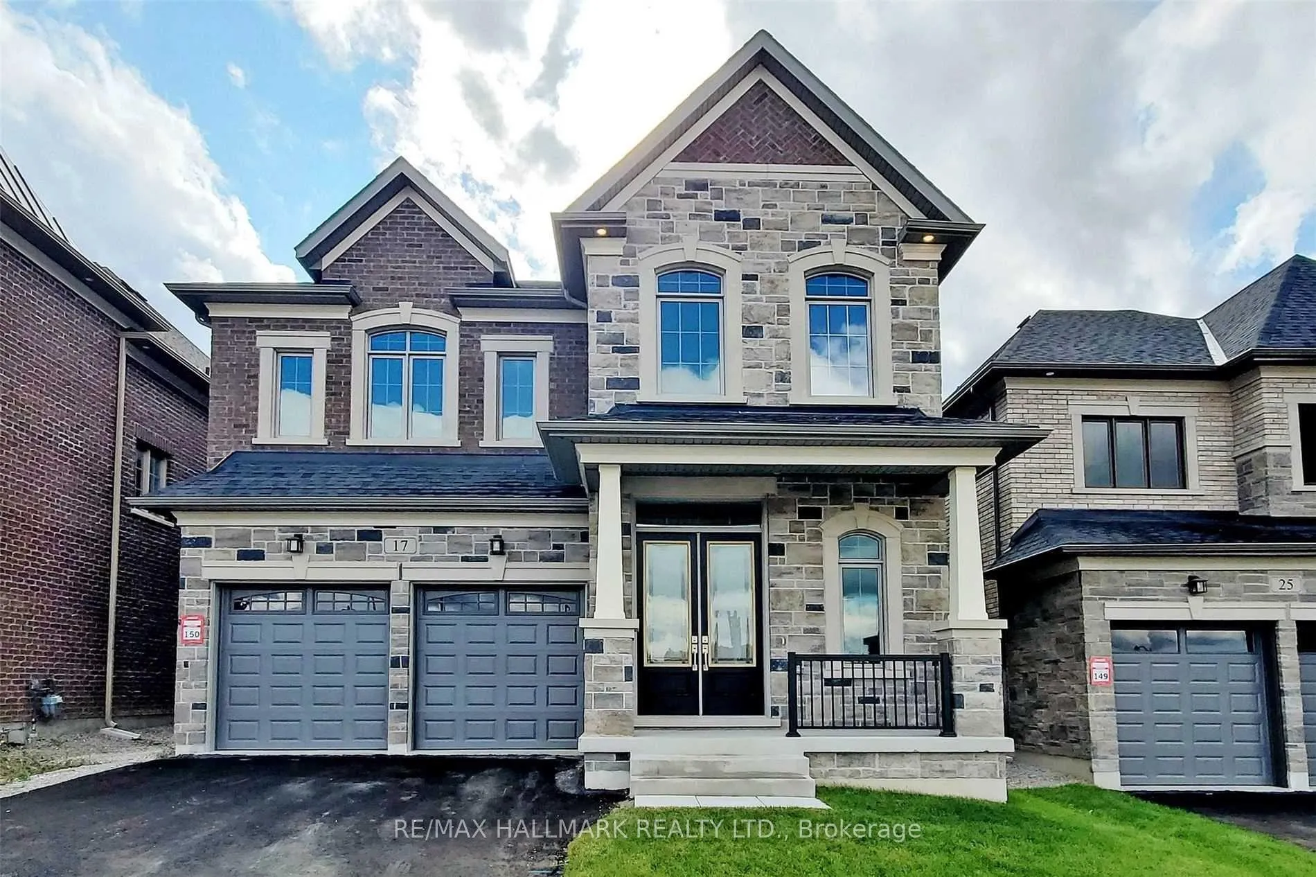 Photo 1 of 17 Brant Drive, Vaughan, Vellore Village — HOMEH