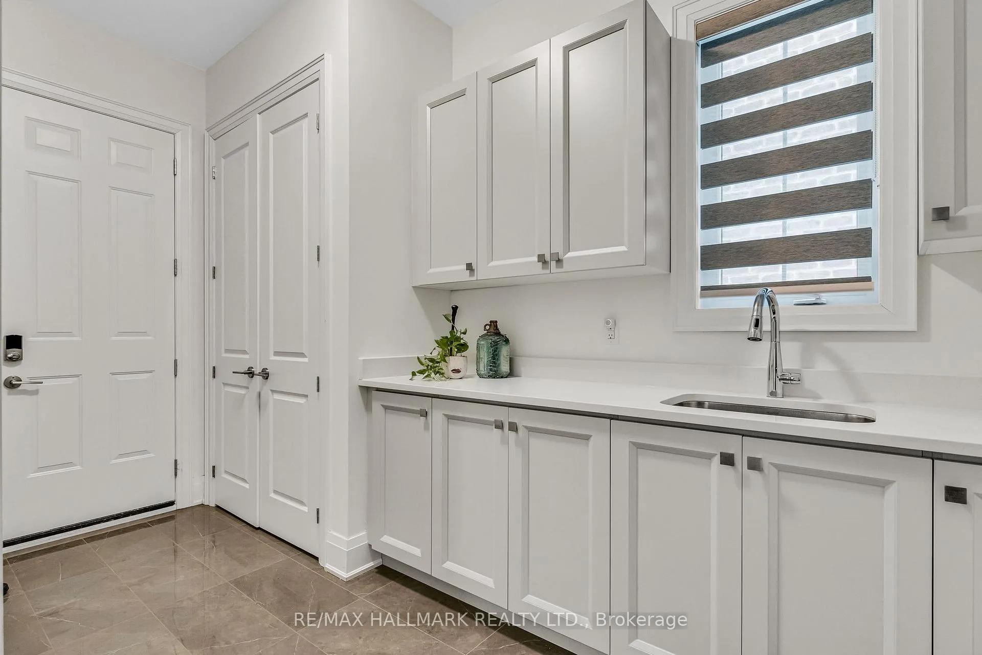 Photo 23 of 17 Brant Drive, Vaughan, Vellore Village — HOMEH