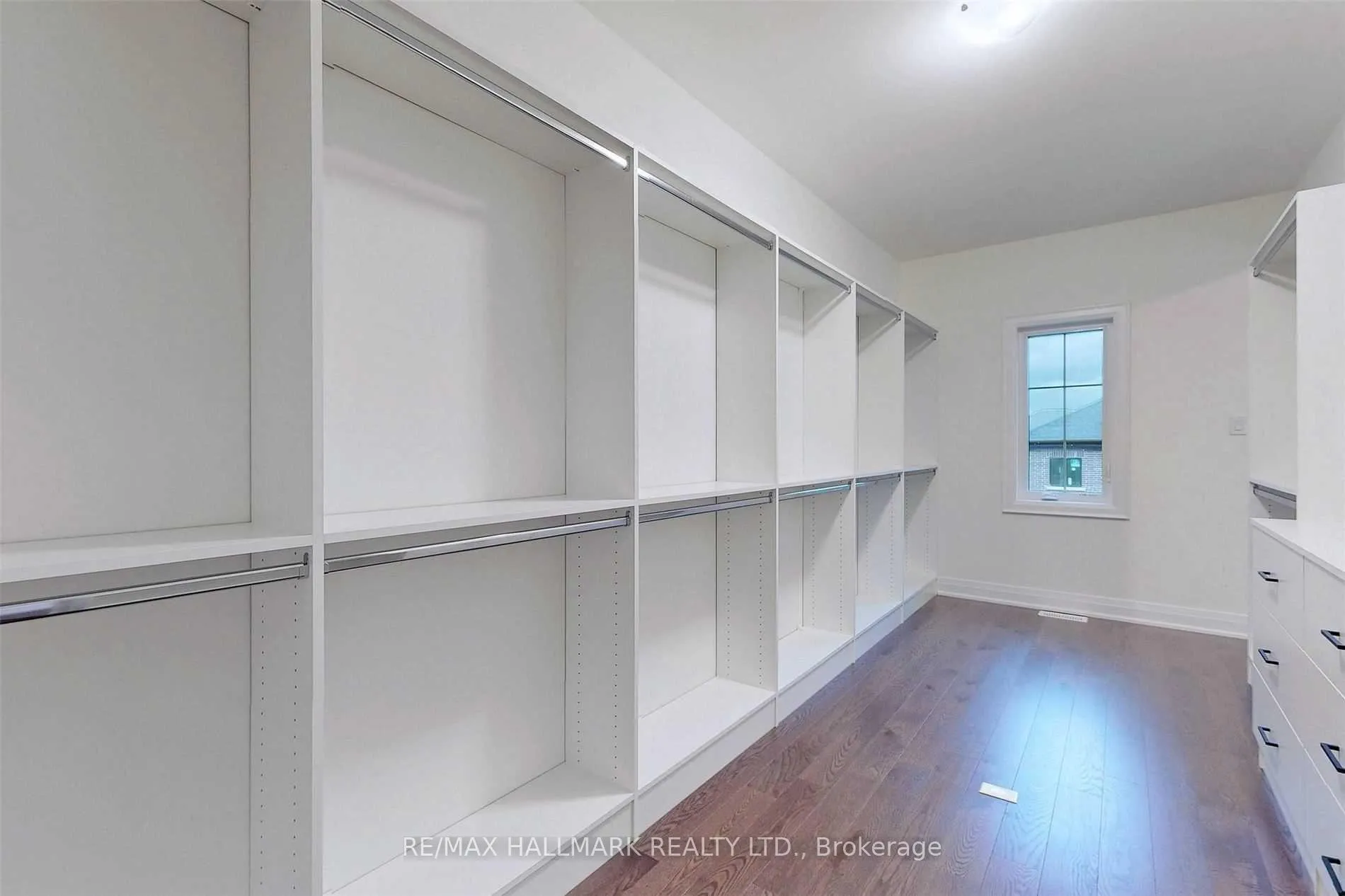 Photo 33 of 17 Brant Drive, Vaughan, Vellore Village — HOMEH