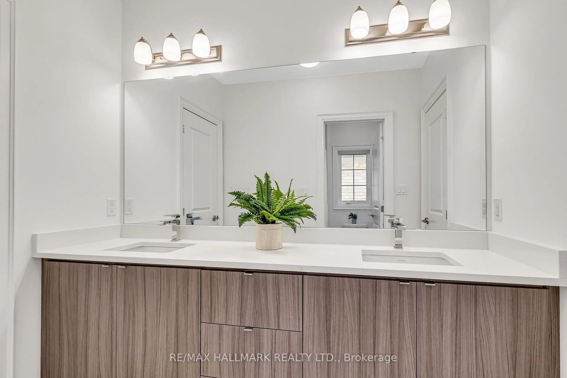 Photo 39 of 17 Brant Drive, Vaughan, Vellore Village — HOMEH