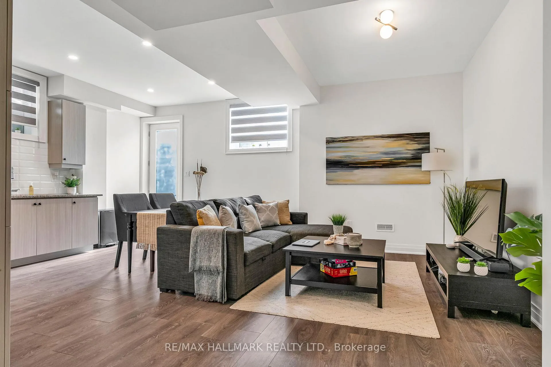 Photo 42 of 17 Brant Drive, Vaughan, Vellore Village — HOMEH