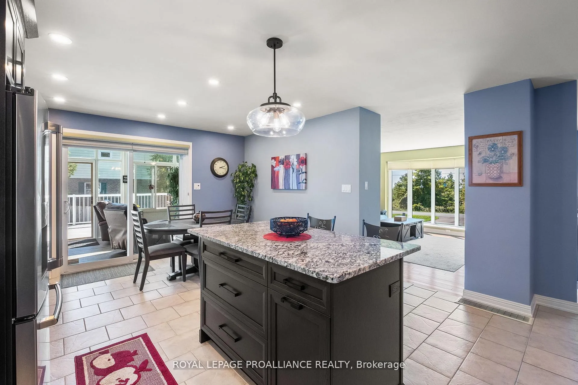 Photo 10 of 2535 Castlehill Drive, Cobourg — HOMEH