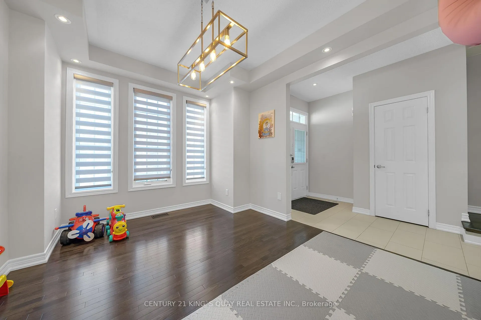 Photo 5 of 19 Vinod Road, Markham, Cornell — HOMEH