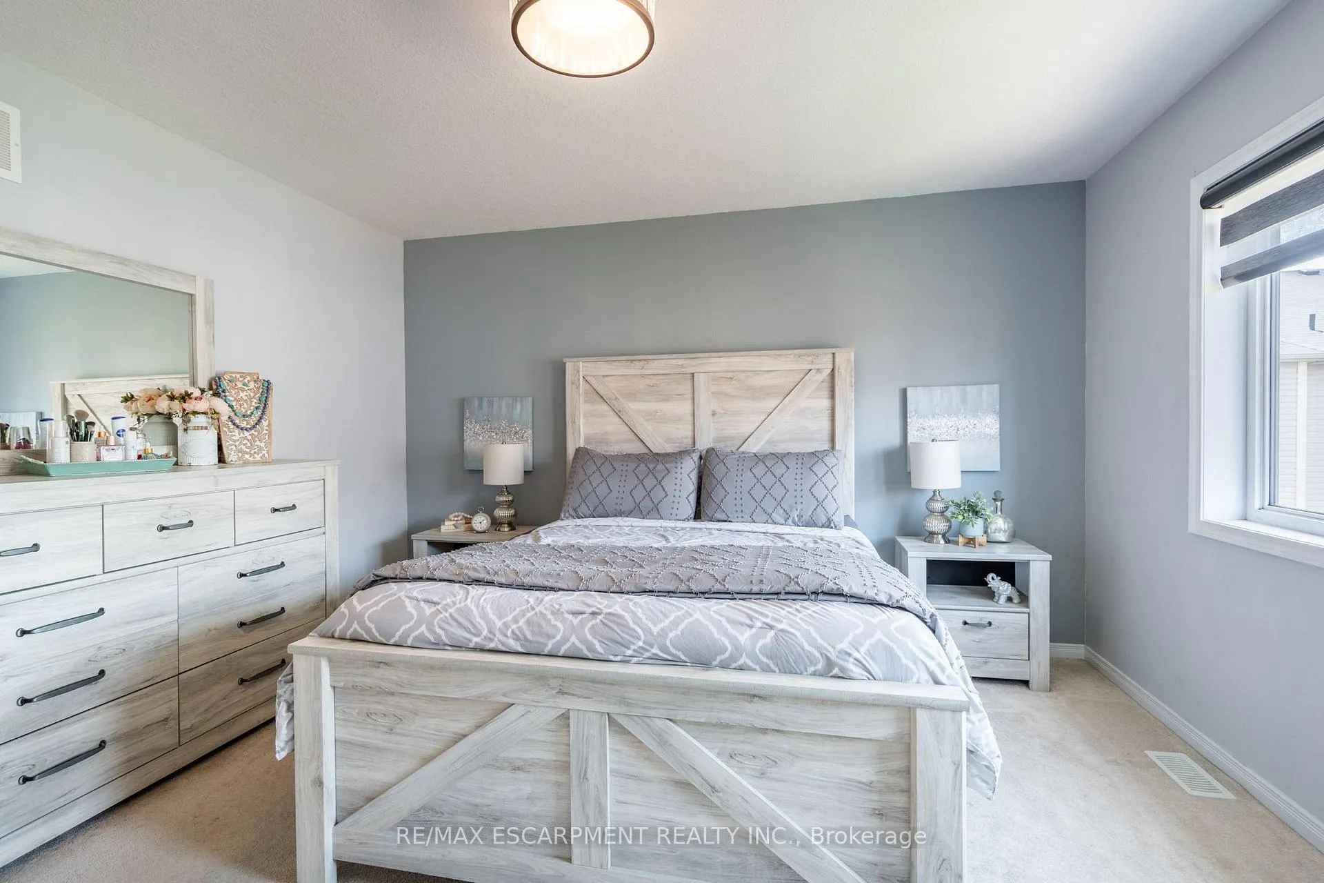 Photo 15 of 17 Kelso Drive, Haldimand — HOMEH