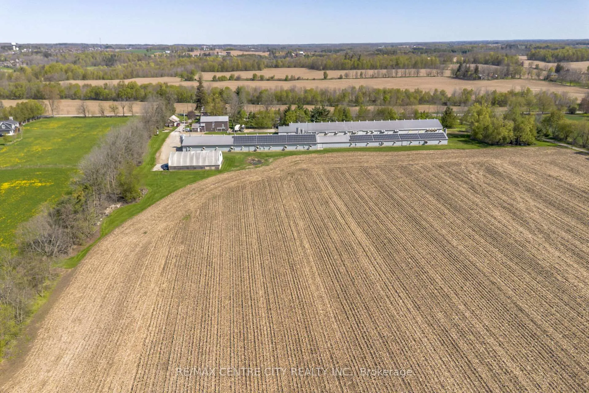 Photo 7 of 96 German School Road, Brant, South Dumfries — HOMEH
