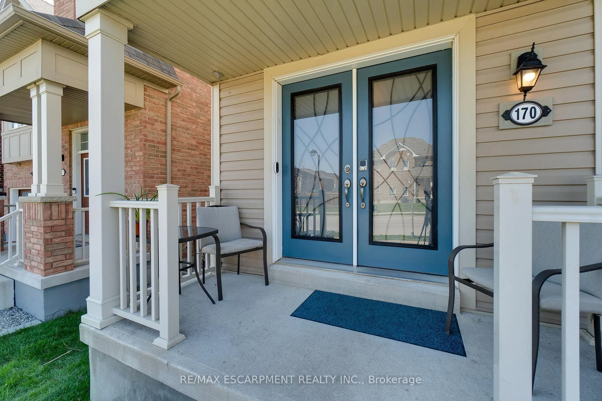Photo 2 of 170 Binhaven Boulevard, Hamilton, Binbrook — HOMEH