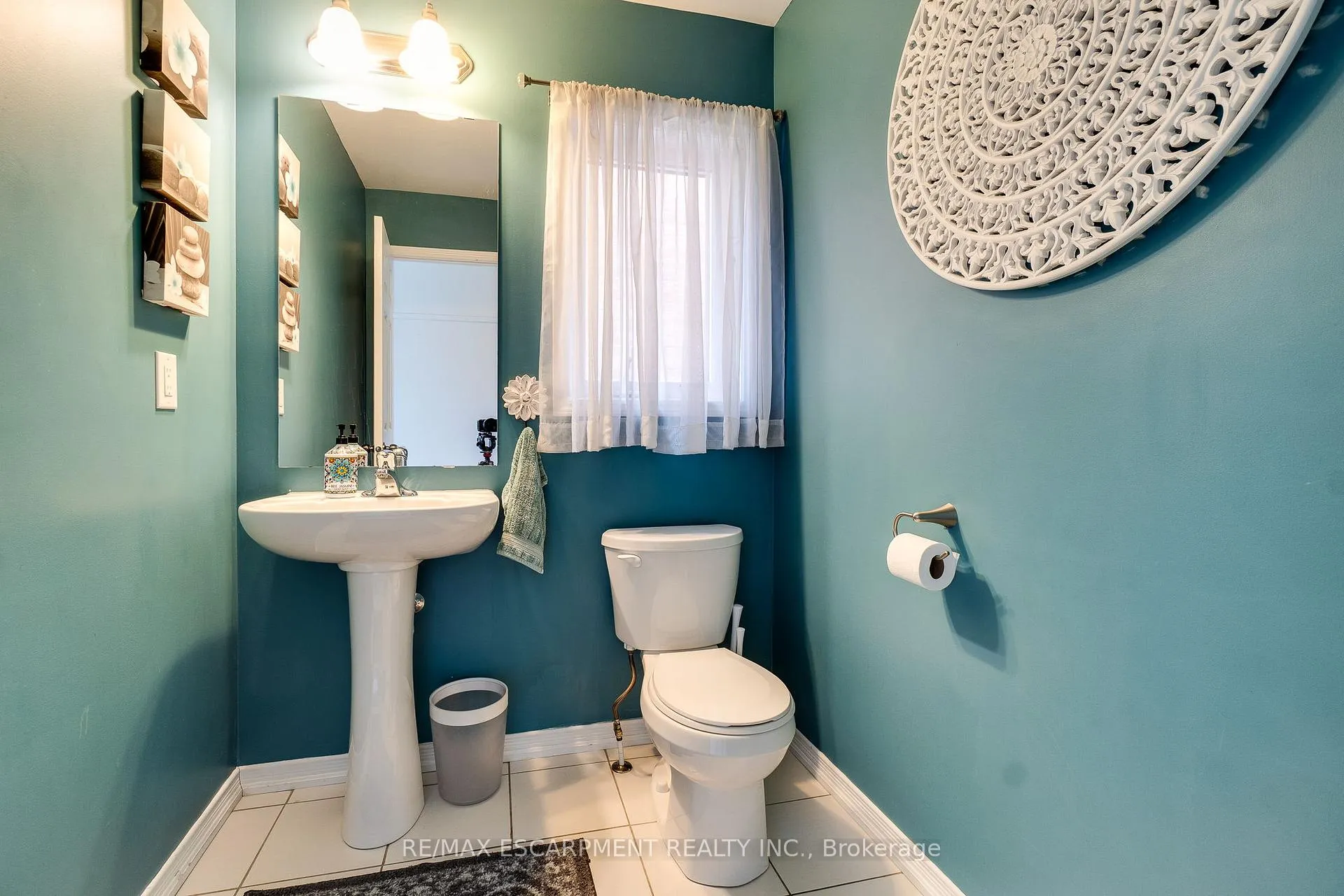Photo 5 of 170 Binhaven Boulevard, Hamilton, Binbrook — HOMEH