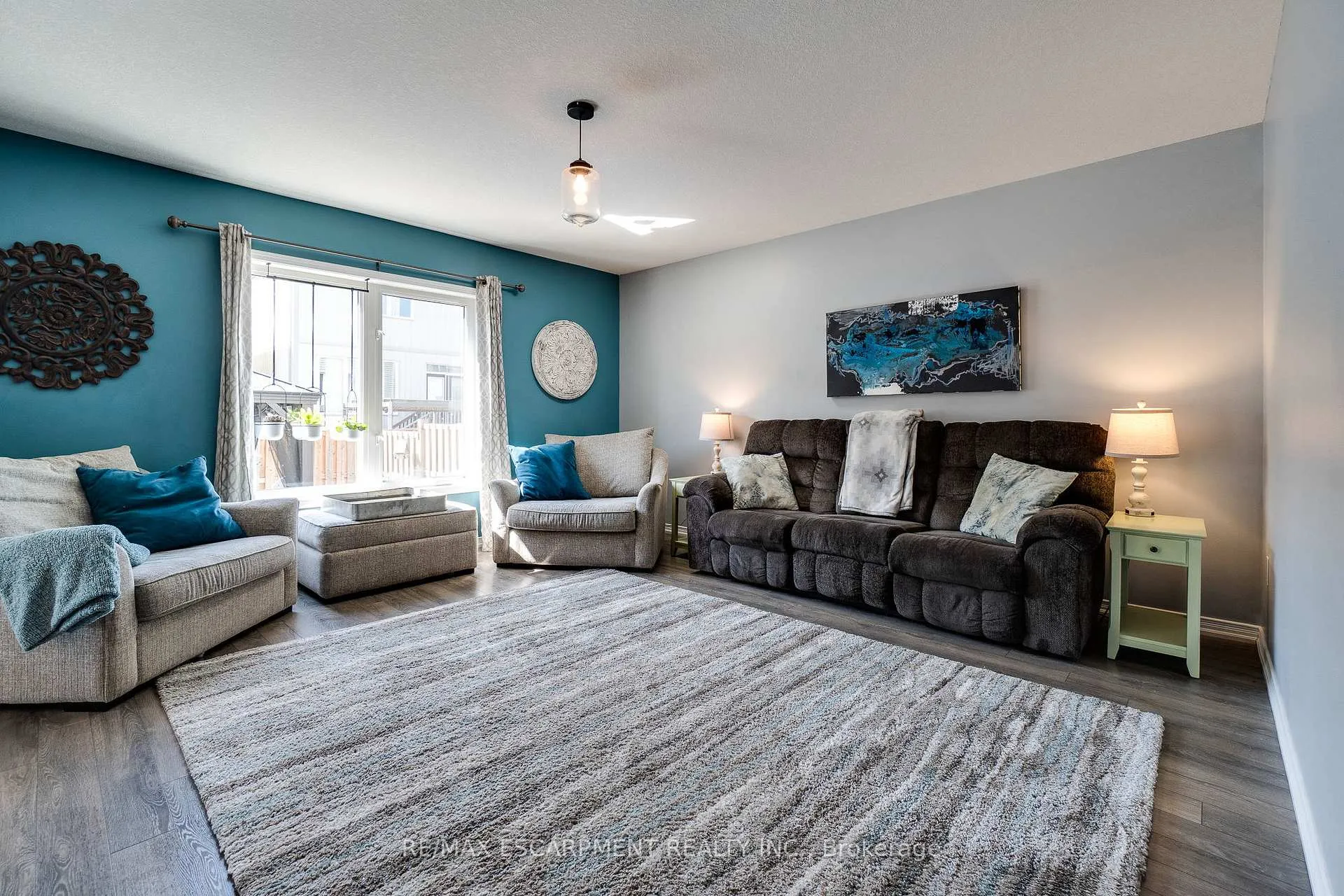 Photo 6 of 170 Binhaven Boulevard, Hamilton, Binbrook — HOMEH