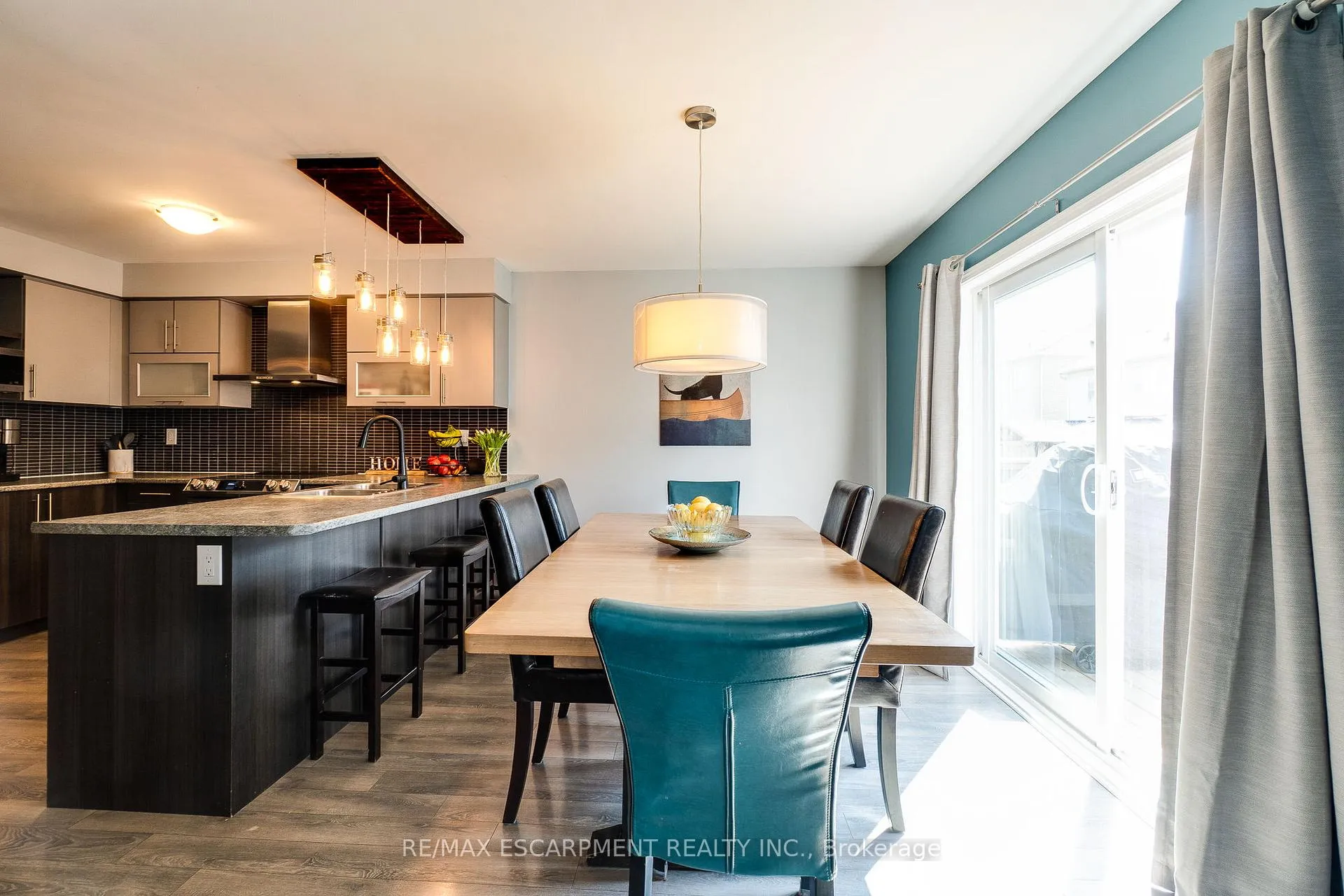 Photo 10 of 170 Binhaven Boulevard, Hamilton, Binbrook — HOMEH
