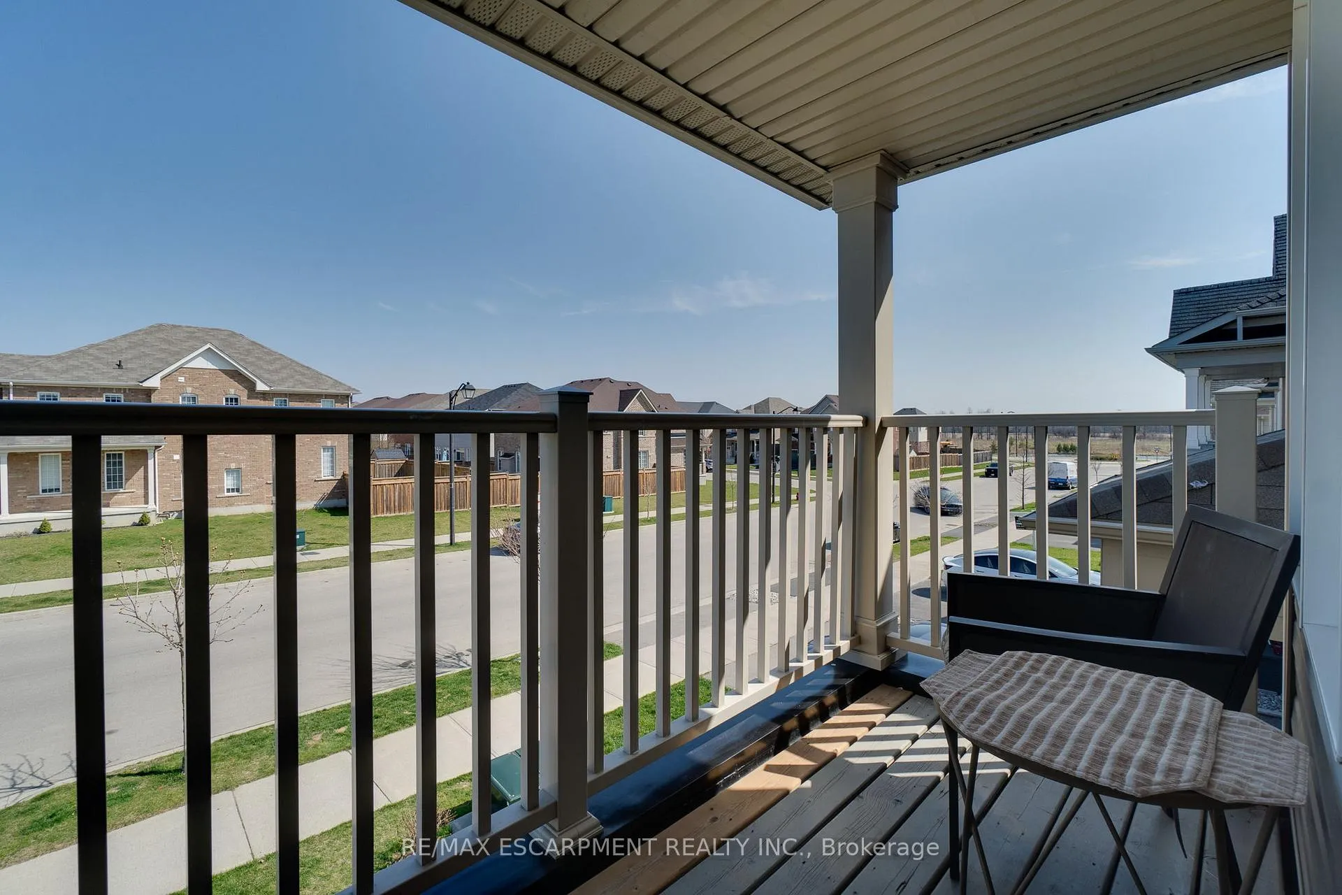 Photo 38 of 170 Binhaven Boulevard, Hamilton, Binbrook — HOMEH