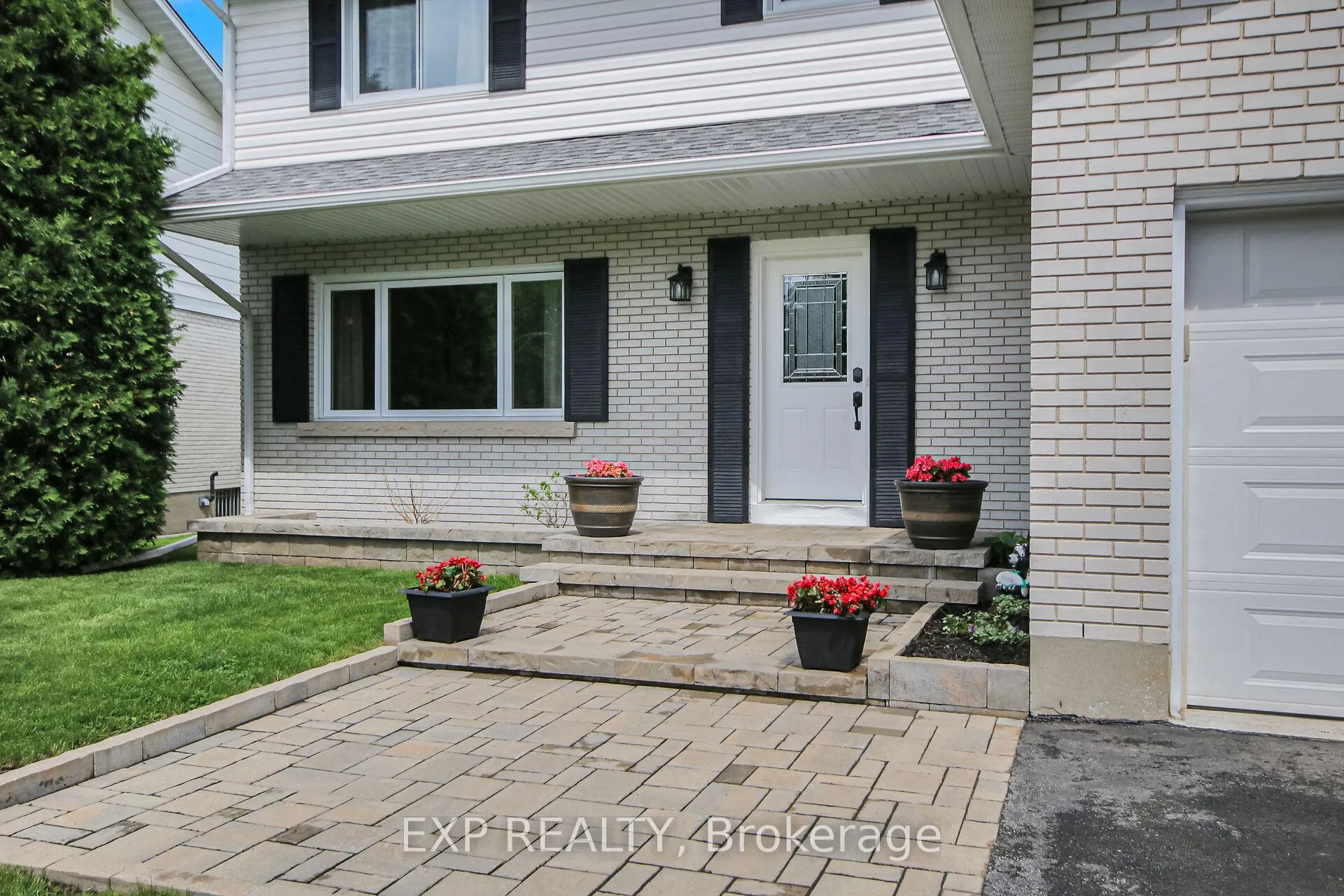 Photo 6 of 2001 Neepawa Avenue, Ottawa, Carlingwood — HOMEH
