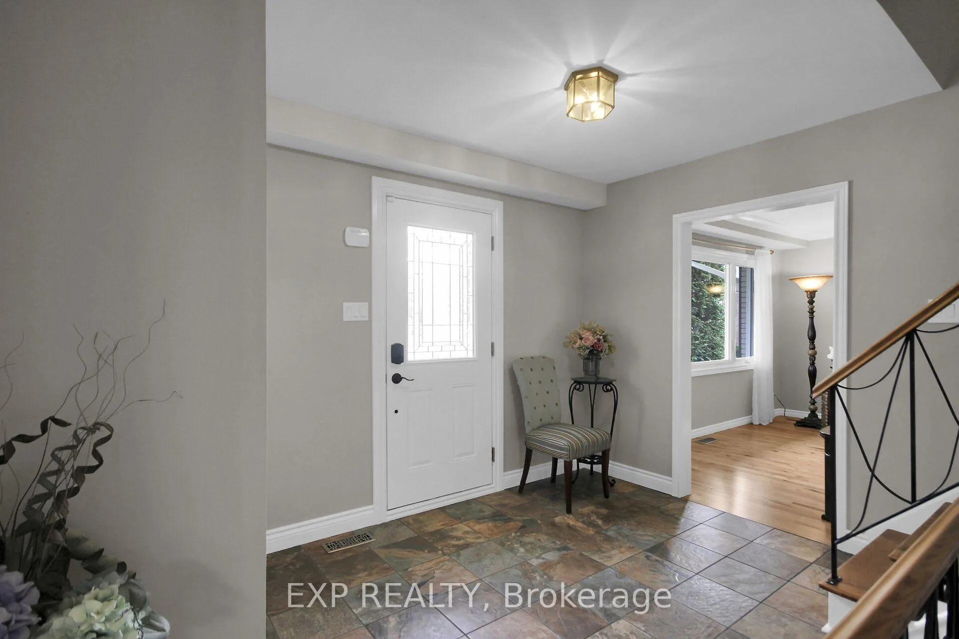 Photo 11 of 2001 Neepawa Avenue, Ottawa, Carlingwood — HOMEH