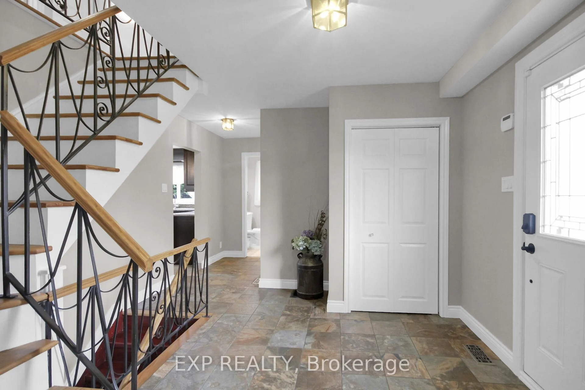 Photo 12 of 2001 Neepawa Avenue, Ottawa, Carlingwood — HOMEH
