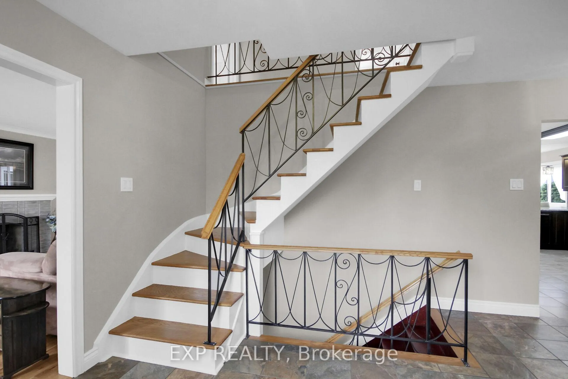 Photo 30 of 2001 Neepawa Avenue, Ottawa, Carlingwood — HOMEH