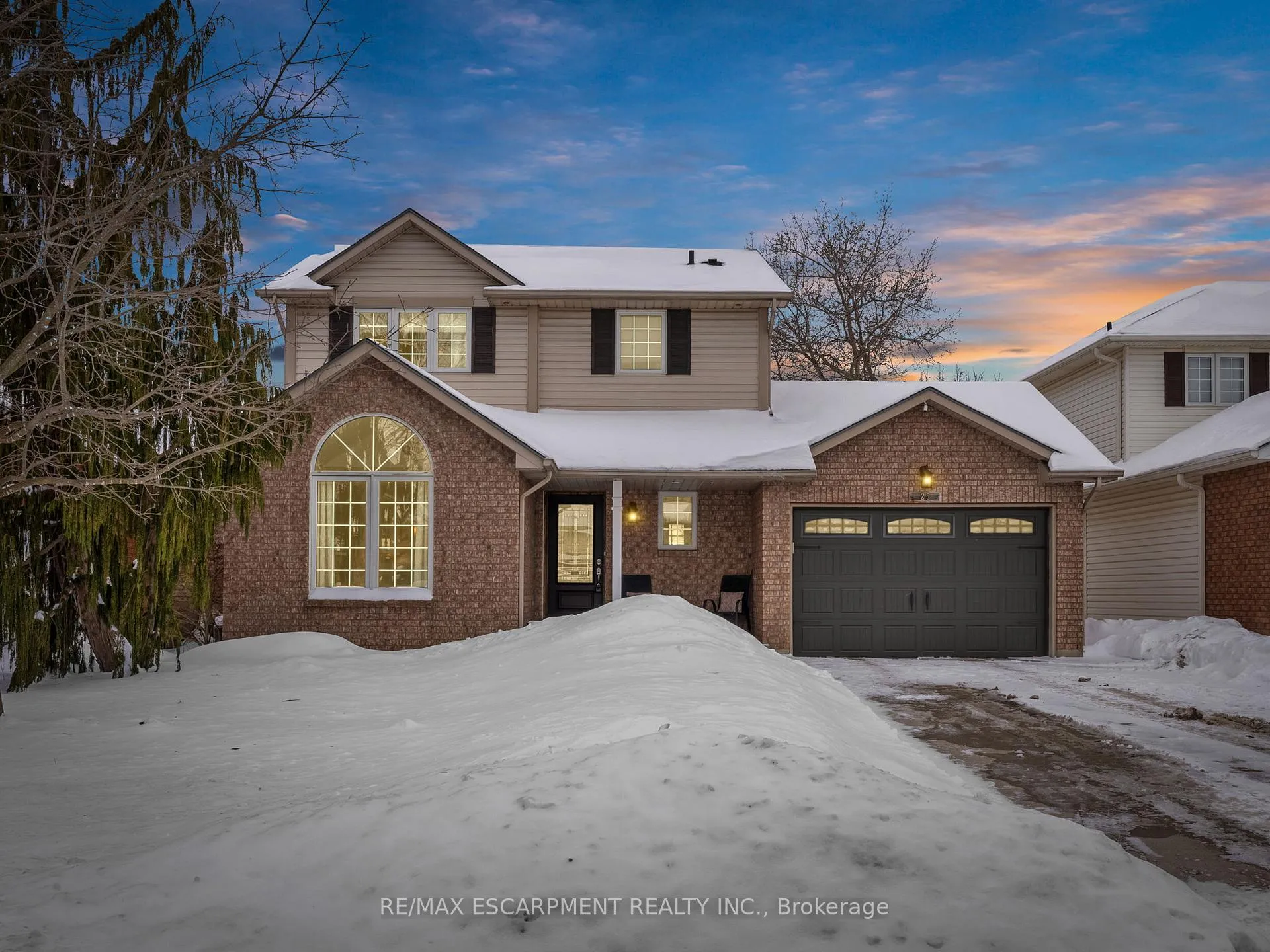 Photo 2 of 25 Lindsay Drive, Haldimand — HOMEH