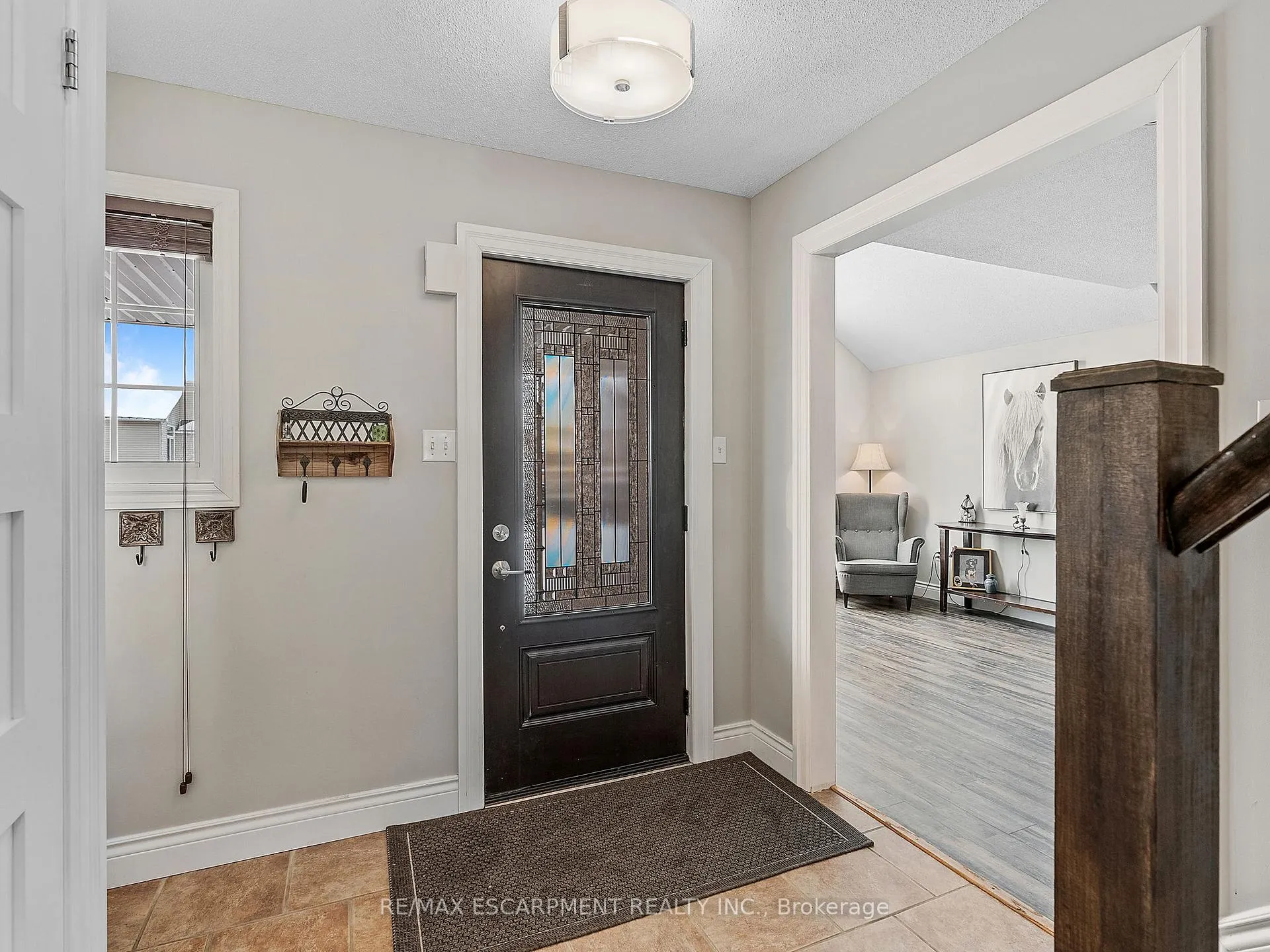 Photo 4 of 25 Lindsay Drive, Haldimand — HOMEH