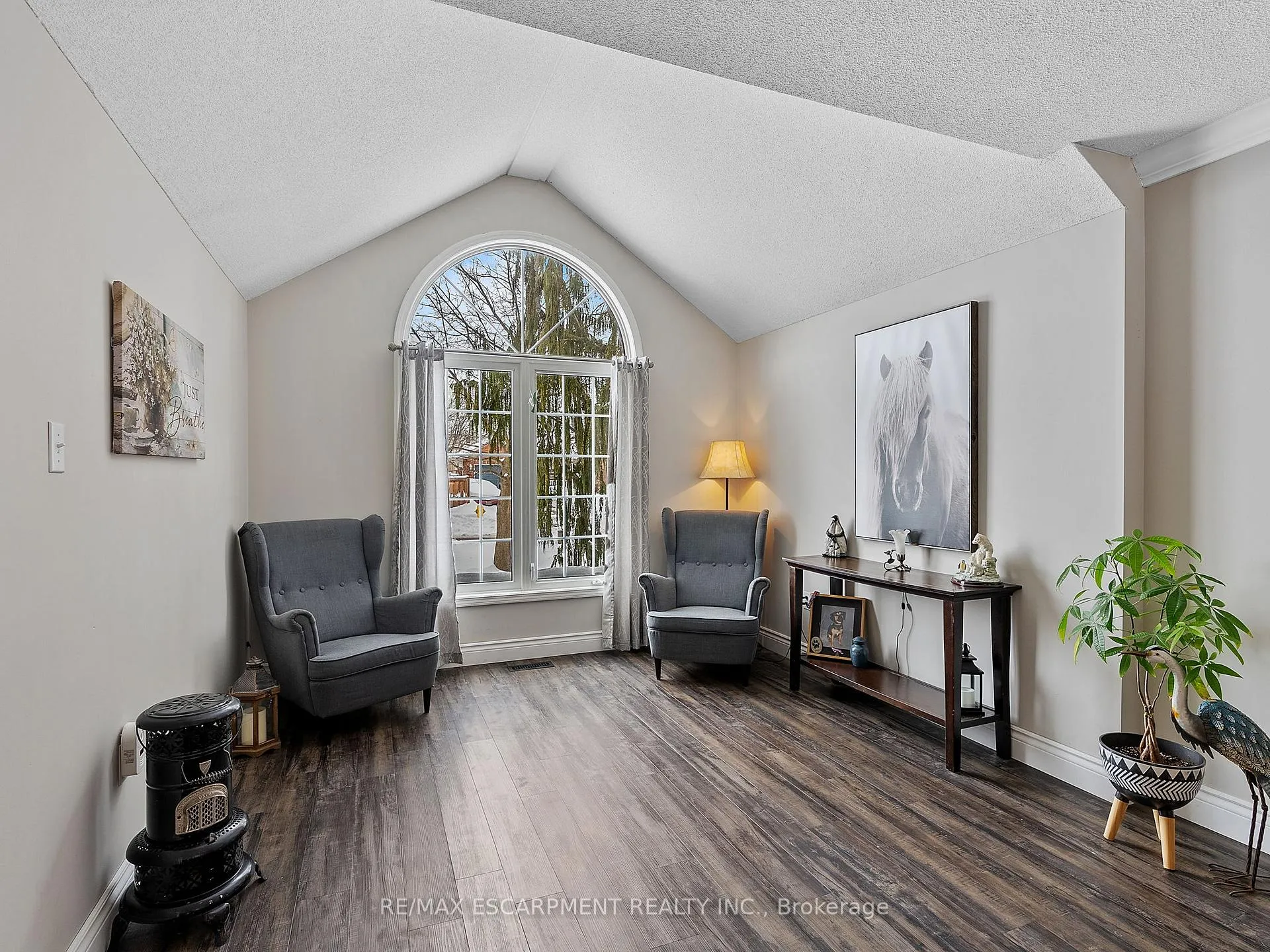 Photo 6 of 25 Lindsay Drive, Haldimand — HOMEH