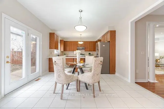 Photo 15 of 15 Vernet Crescent, Brampton, Vales of Castlemore North — HOMEH