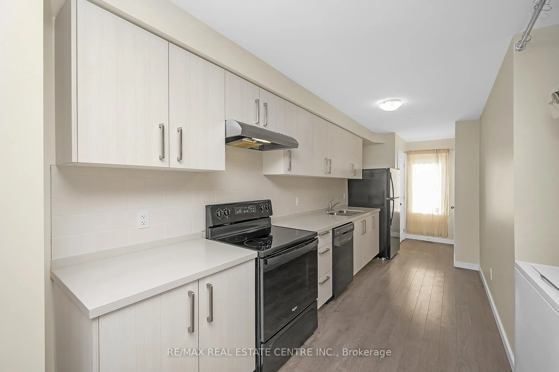 Photo 9 of 356 Alberta Street, Welland, Lincoln/Crowland — HOMEH