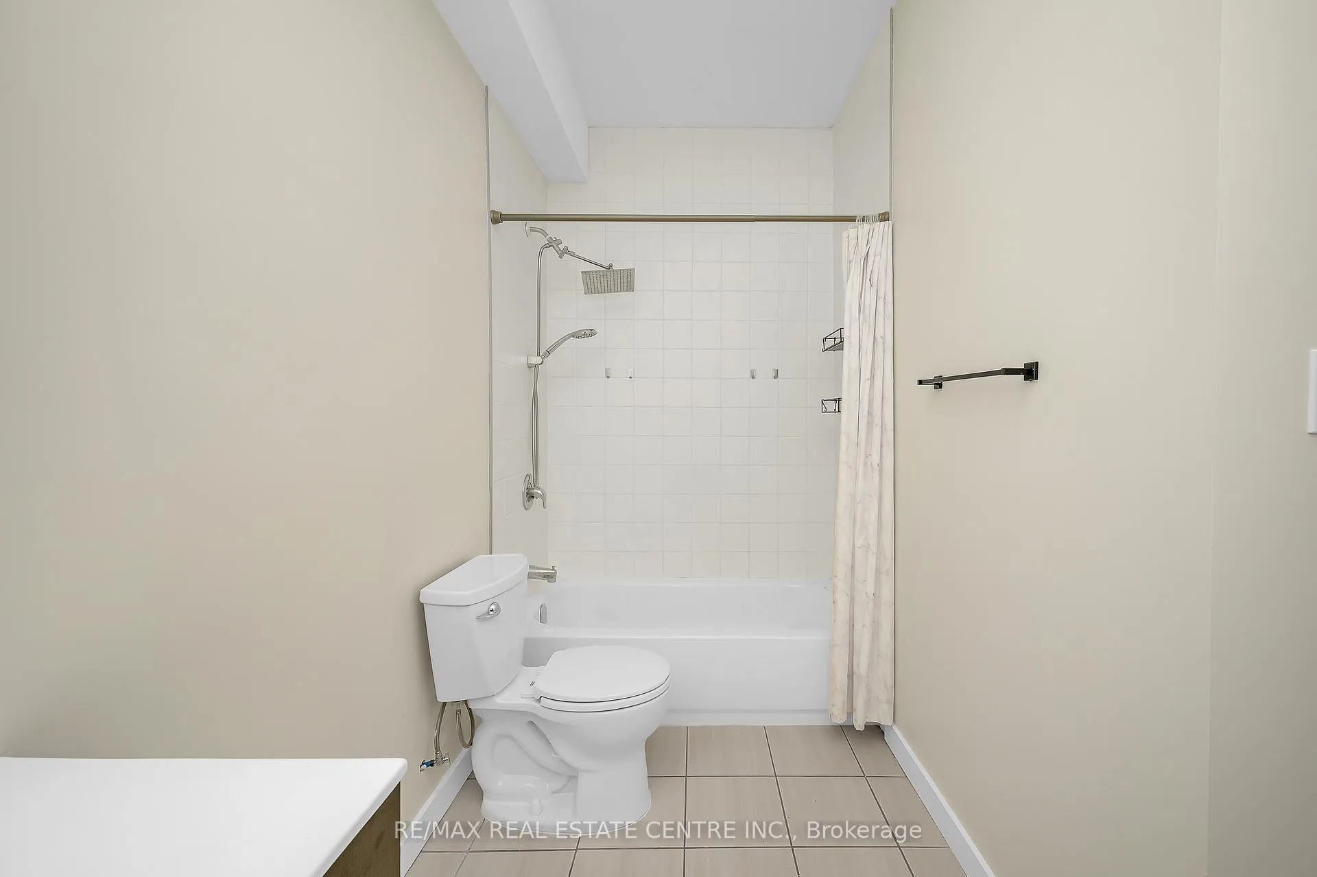 Photo 21 of 356 Alberta Street, Welland, Lincoln/Crowland — HOMEH