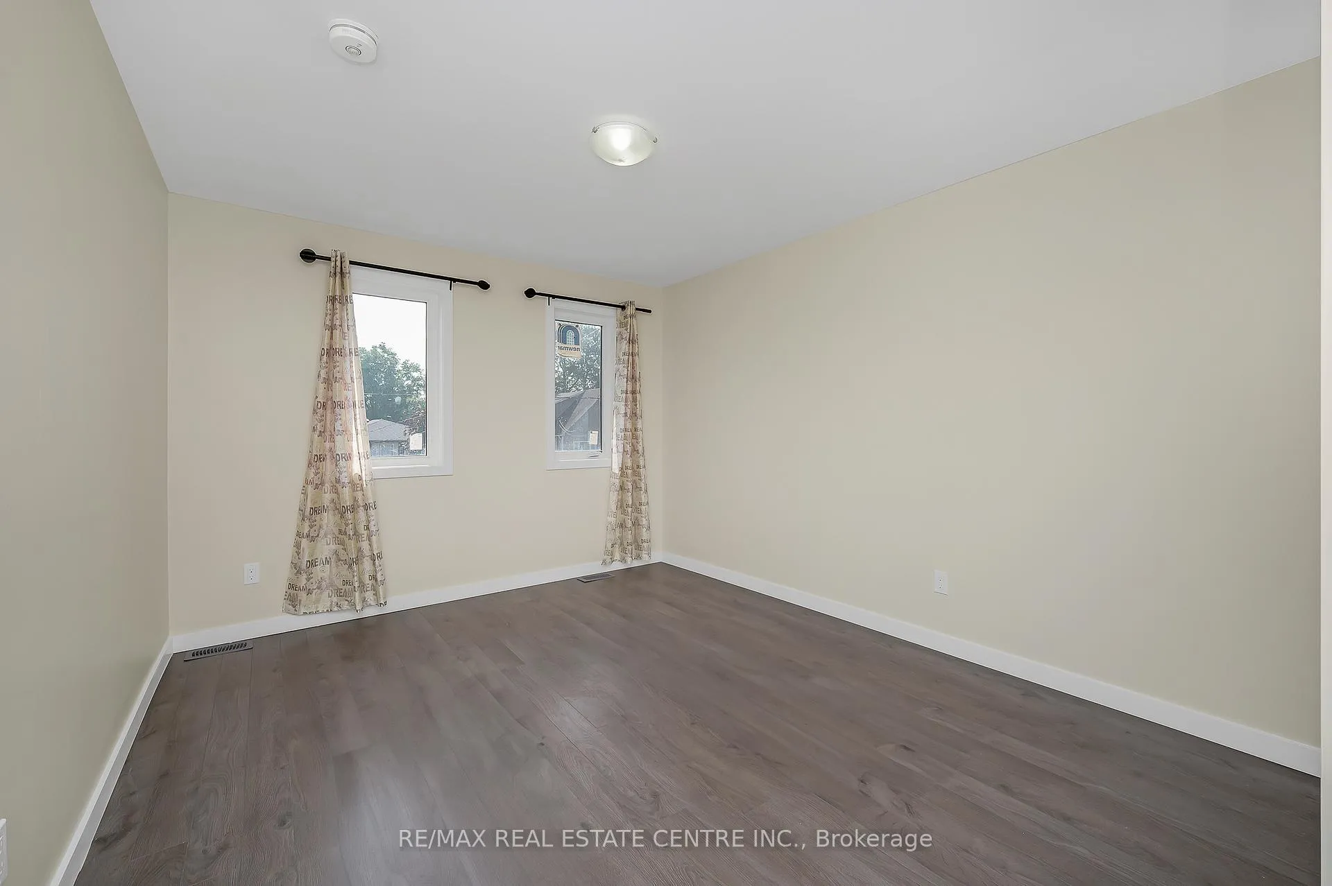 Photo 23 of 356 Alberta Street, Welland, Lincoln/Crowland — HOMEH