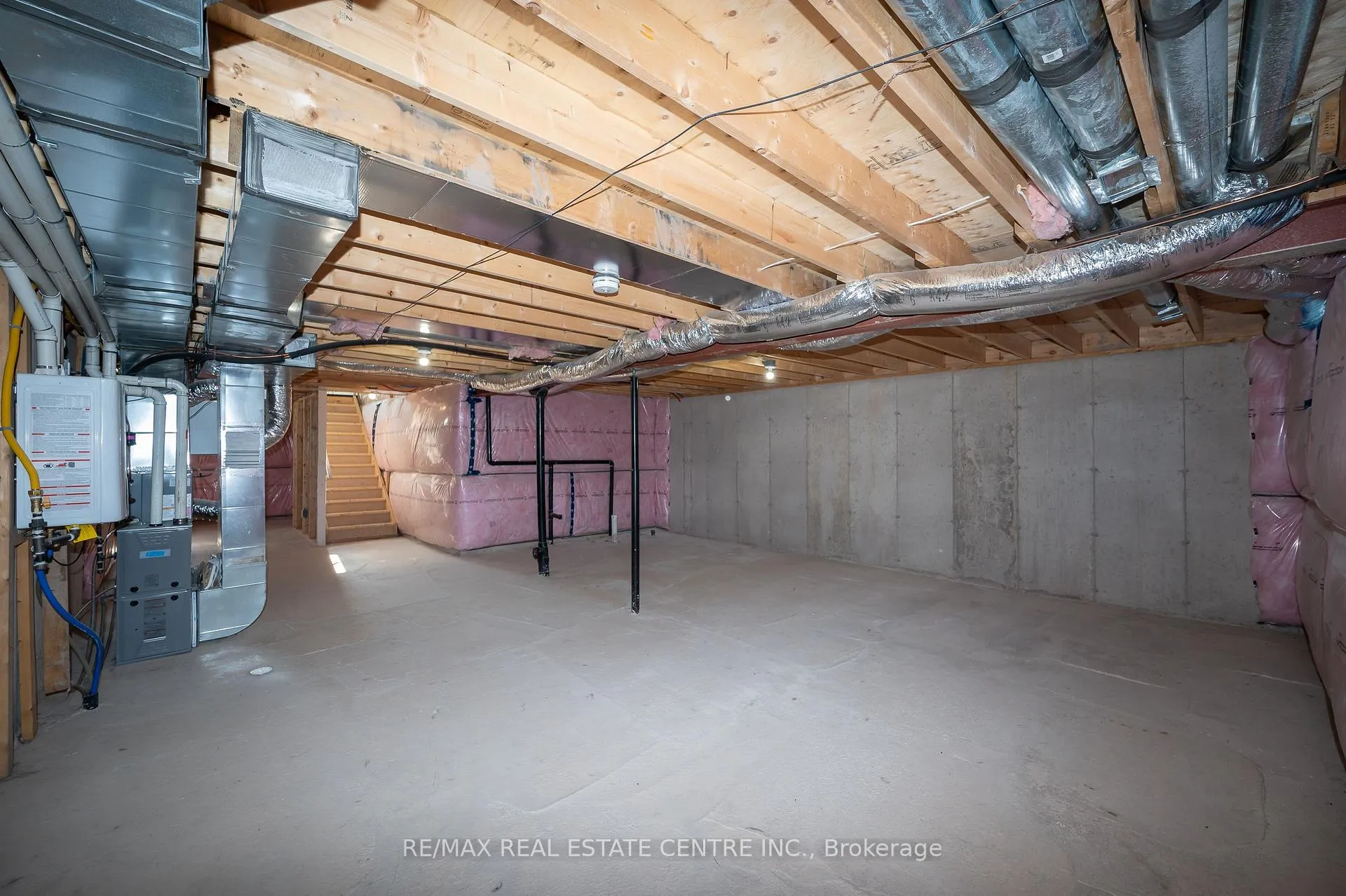 Photo 28 of 356 Alberta Street, Welland, Lincoln/Crowland — HOMEH