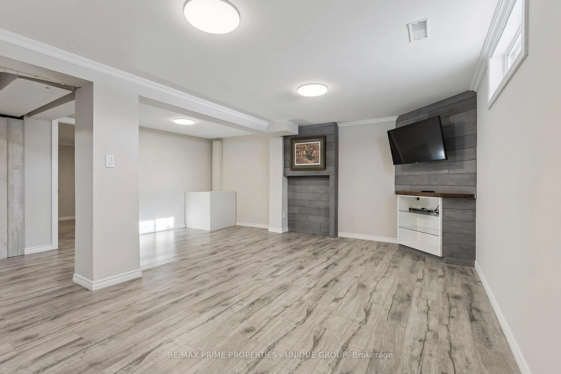 Photo 30 of 520 Teakwood Drive, Waterloo — HOMEH