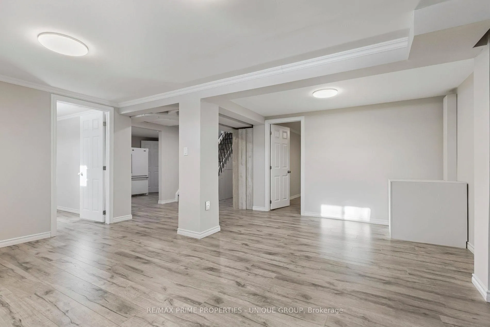 Photo 32 of 520 Teakwood Drive, Waterloo — HOMEH