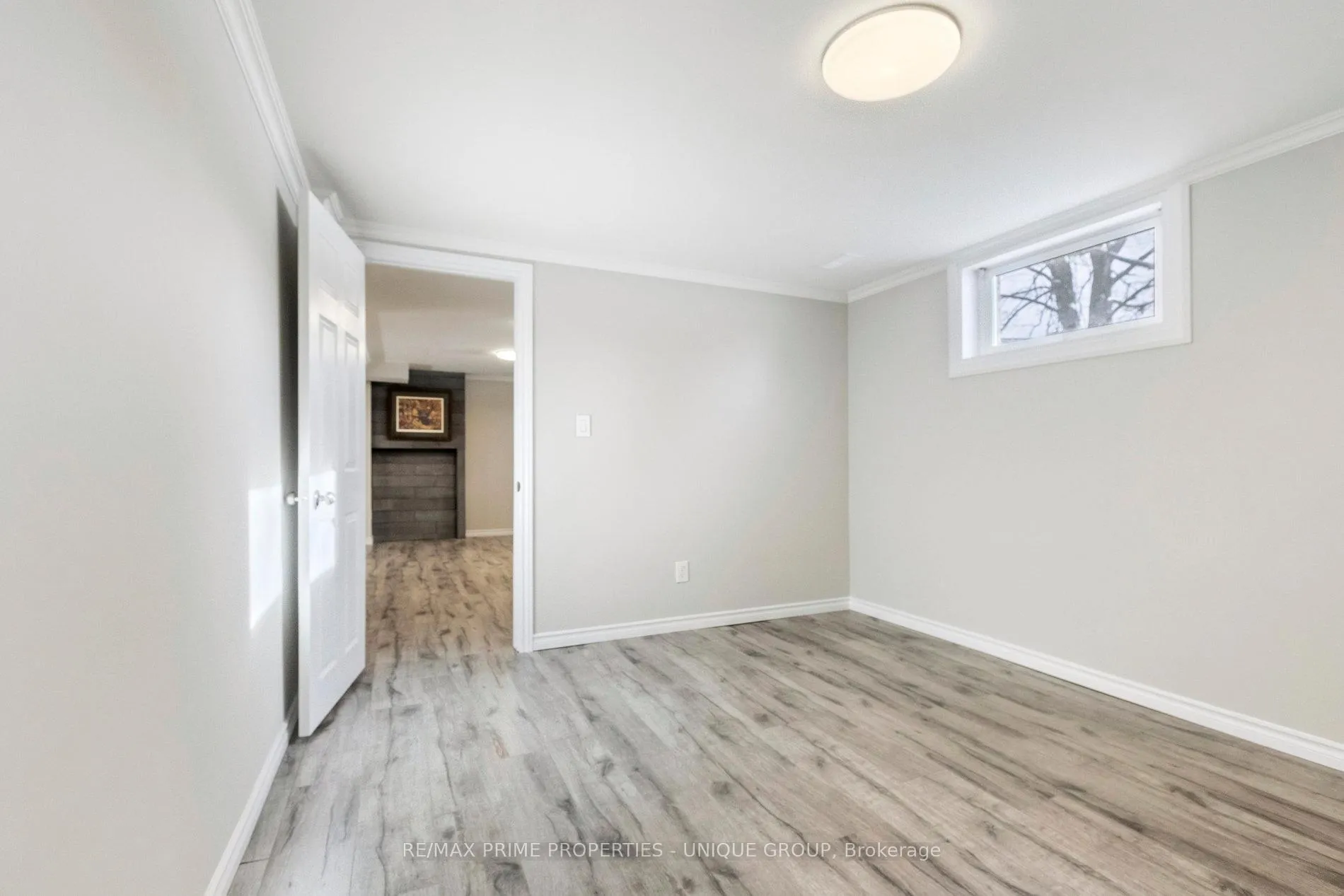 Photo 38 of 520 Teakwood Drive, Waterloo — HOMEH