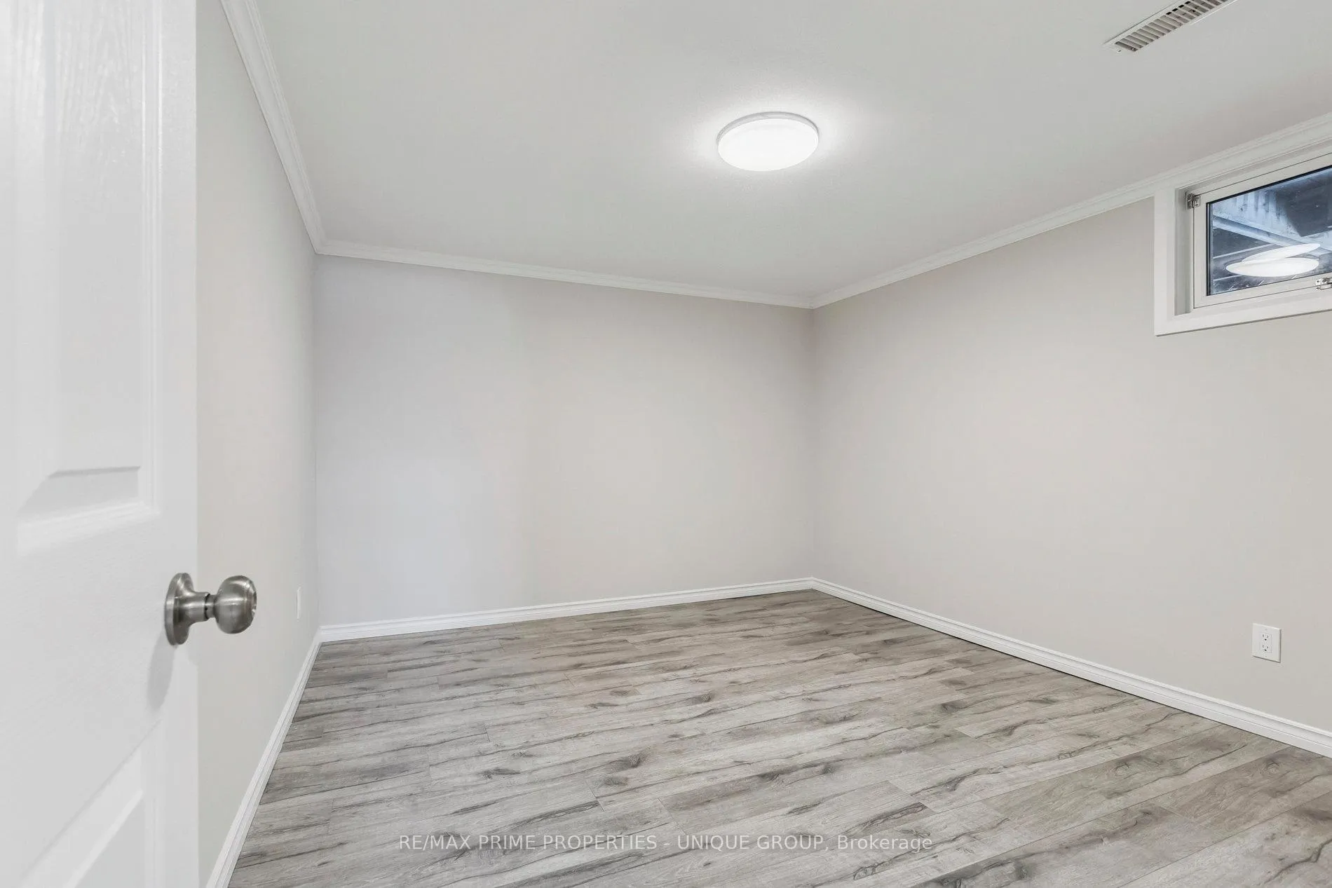 Photo 39 of 520 Teakwood Drive, Waterloo — HOMEH