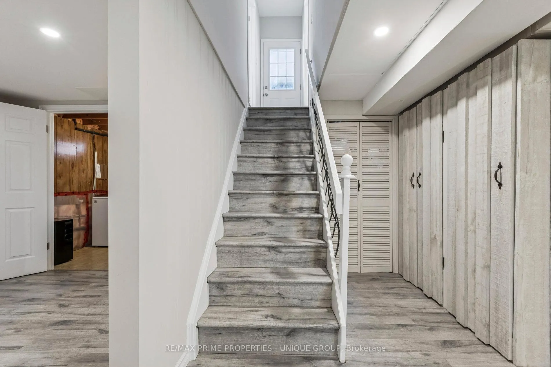 Photo 41 of 520 Teakwood Drive, Waterloo — HOMEH