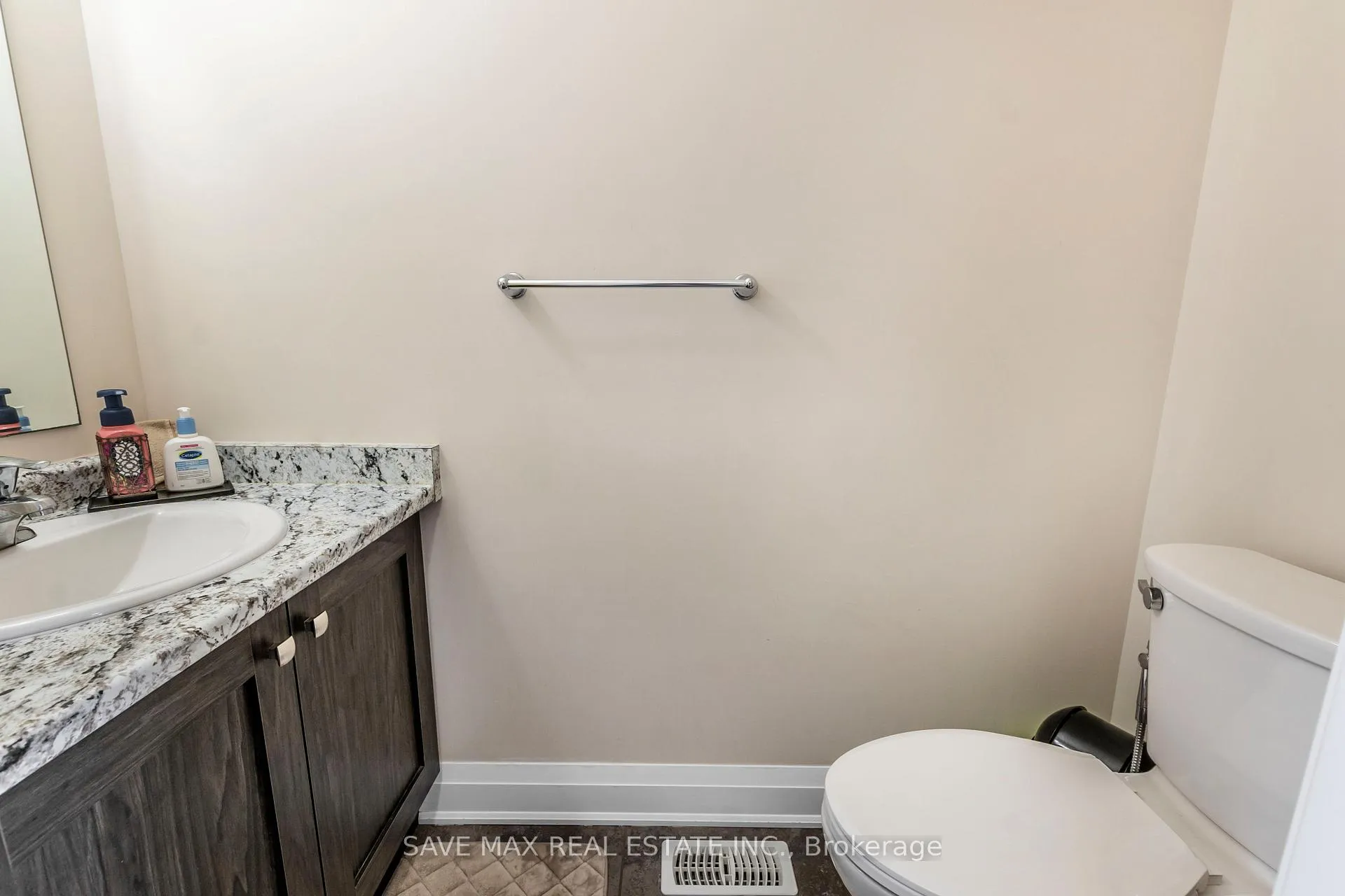 Photo 5 of 584 Mayapple Street, Waterloo — HOMEH