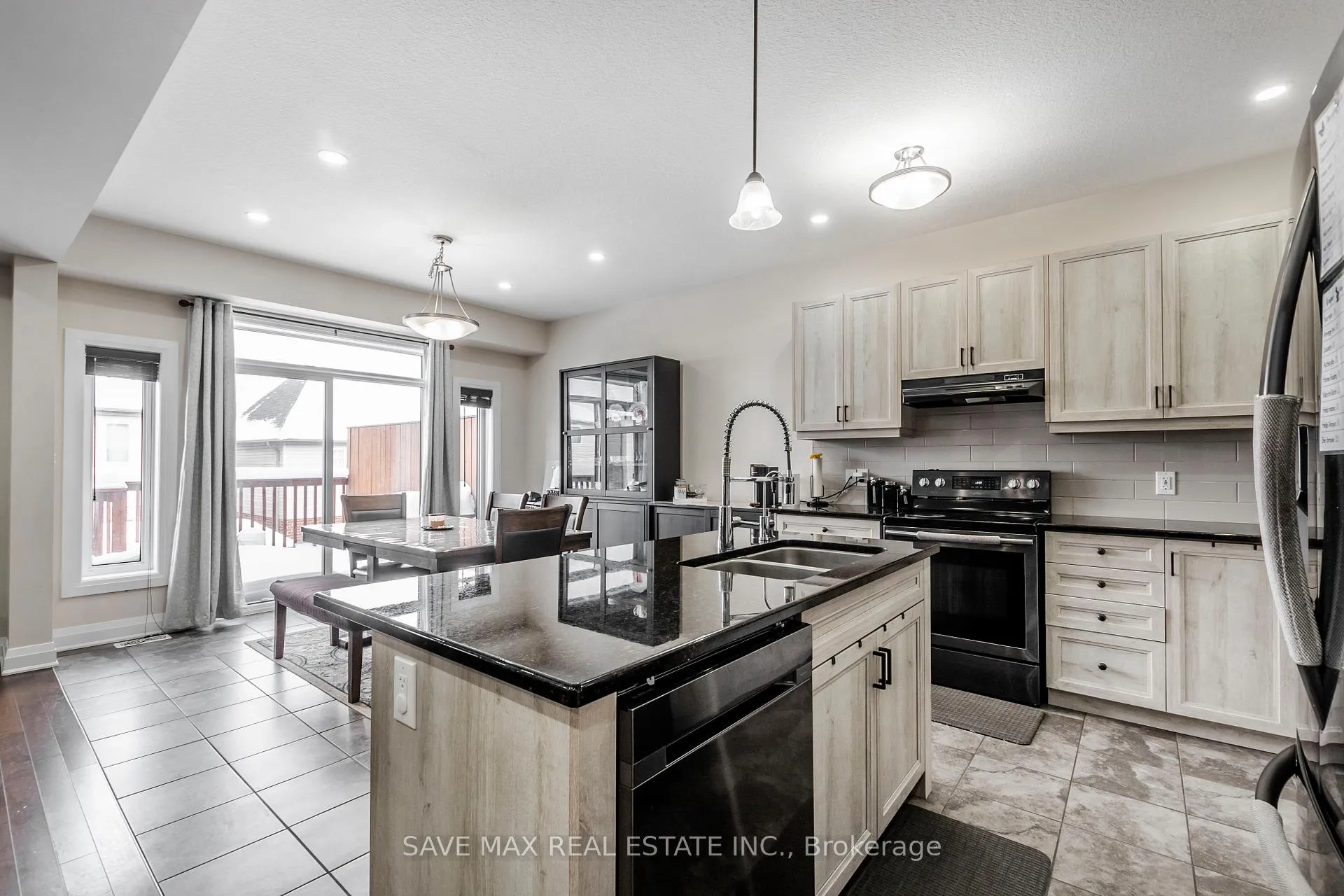 Photo 6 of 584 Mayapple Street, Waterloo — HOMEH