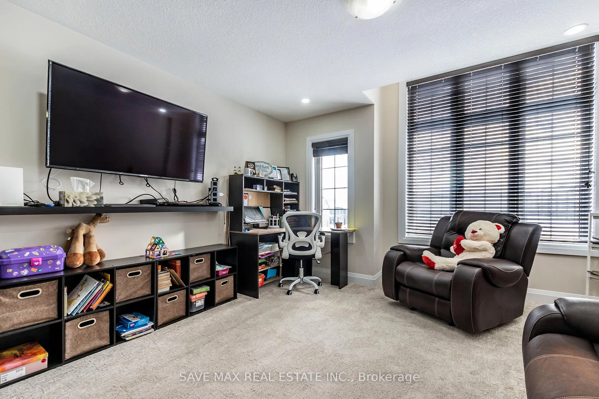 Photo 15 of 584 Mayapple Street, Waterloo — HOMEH