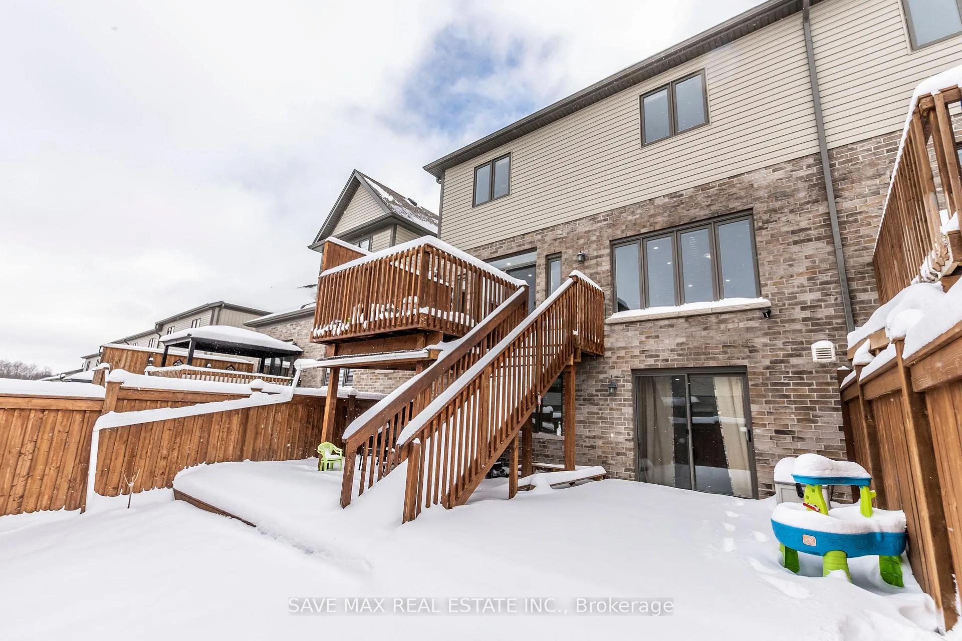 Photo 40 of 584 Mayapple Street, Waterloo — HOMEH