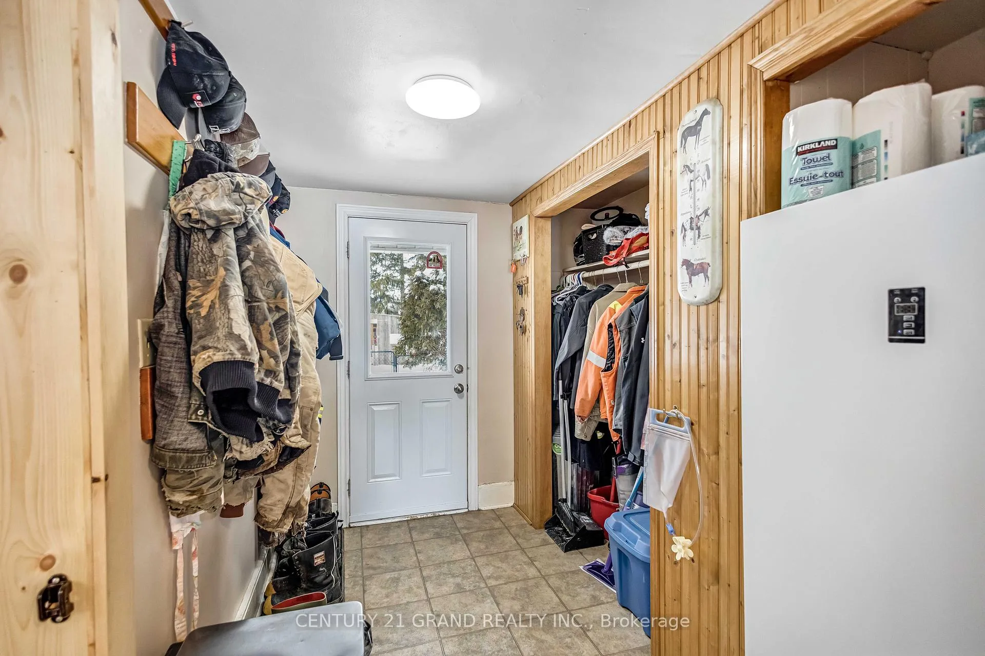 Photo 7 of 1307 Concession 3 Road, Norfolk, Townsend — HOMEH