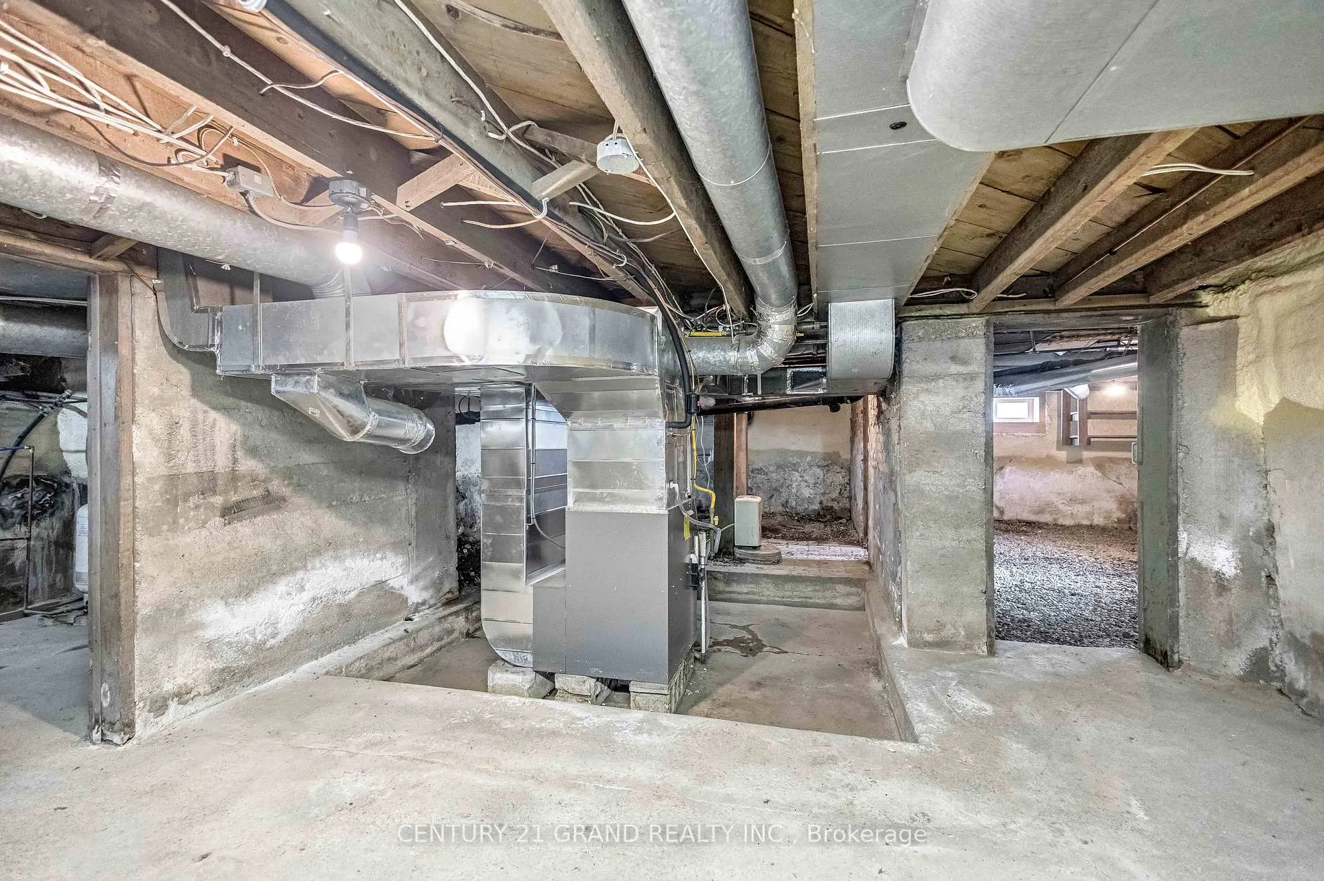 Photo 21 of 1307 Concession 3 Road, Norfolk, Townsend — HOMEH
