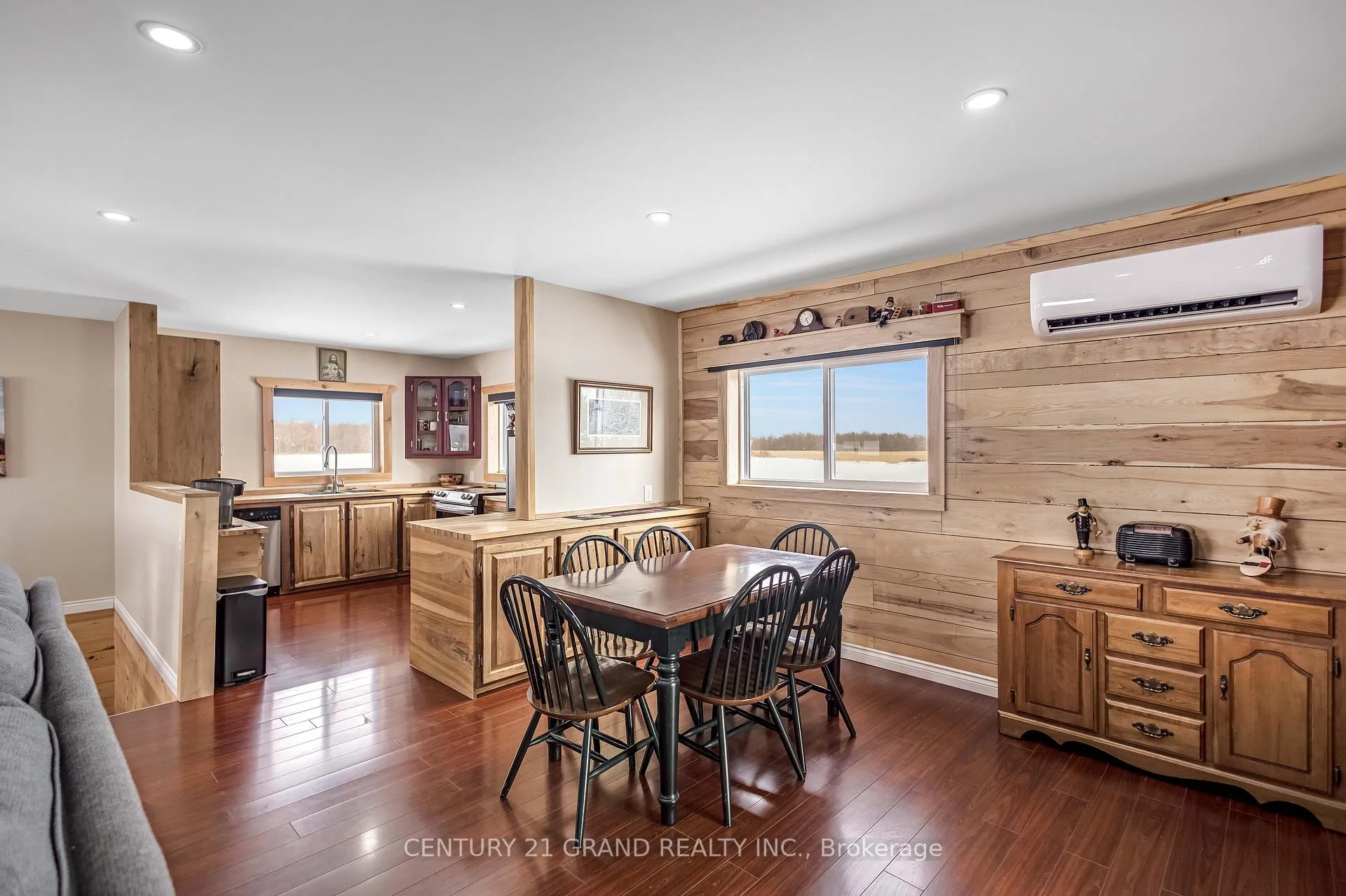 Photo 33 of 1307 Concession 3 Road, Norfolk, Townsend — HOMEH