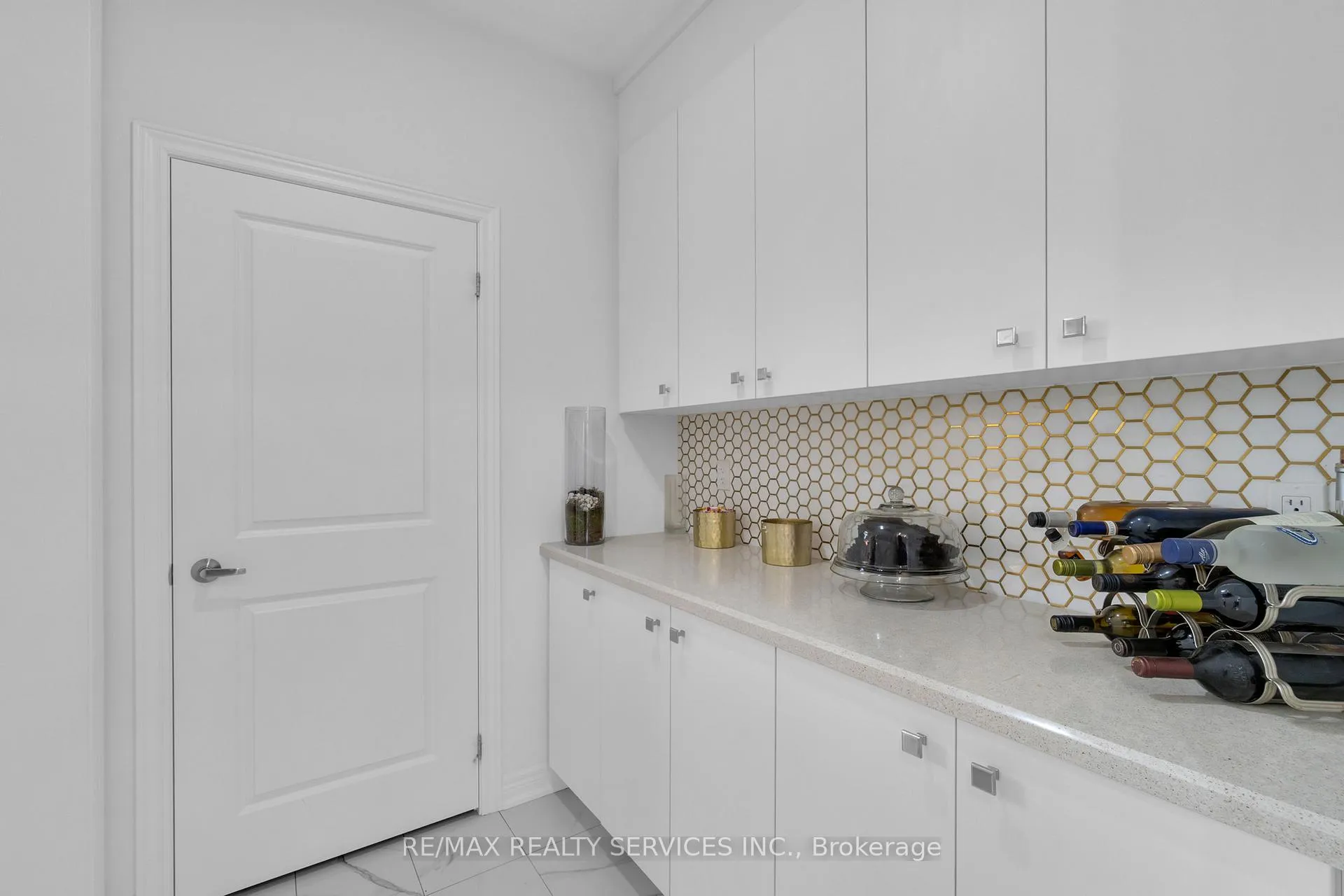 Photo 12 of 59 Hawtrey Road, Brampton, Northwest Brampton — HOMEH