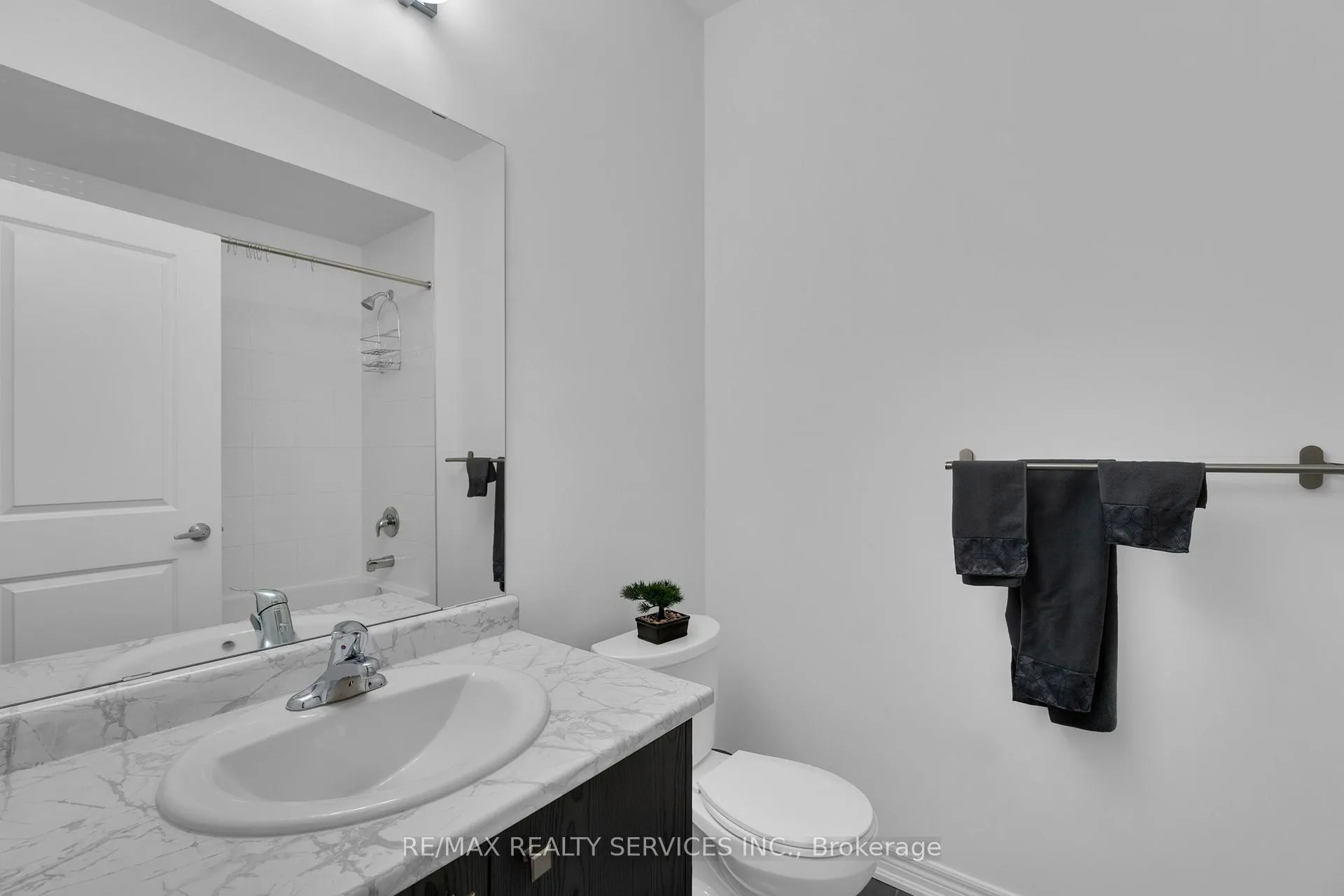 Photo 21 of 59 Hawtrey Road, Brampton, Northwest Brampton — HOMEH