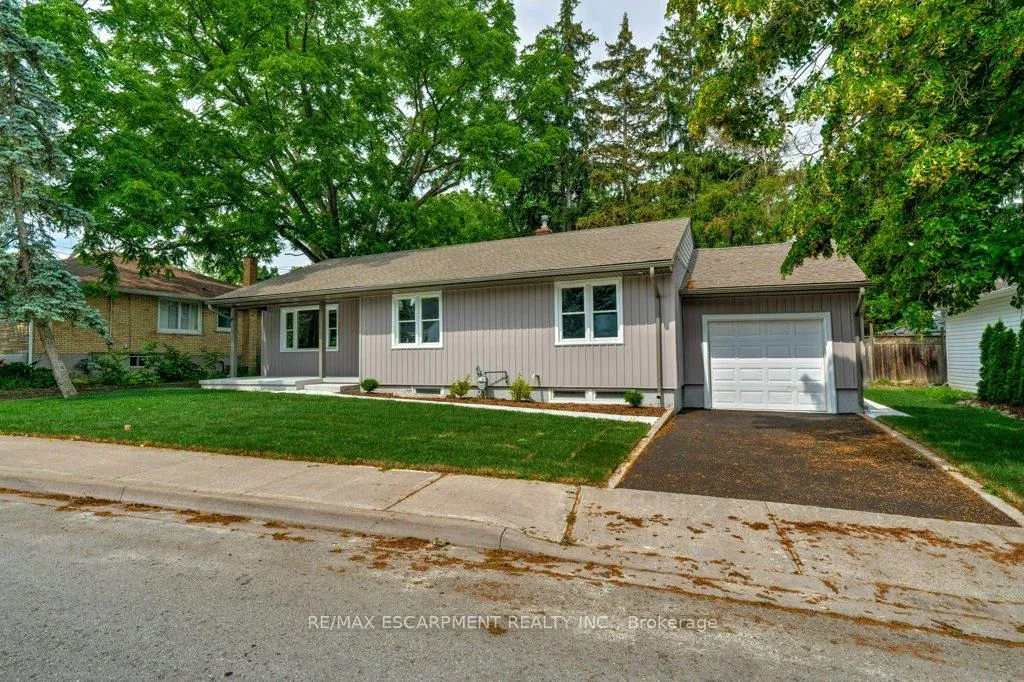 Photo 3 of 4290 Crescent Avenue, Lincoln, Beamsville — HOMEH