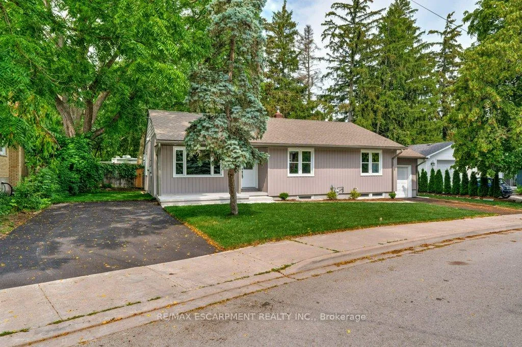 Photo 4 of 4290 Crescent Avenue, Lincoln, Beamsville — HOMEH