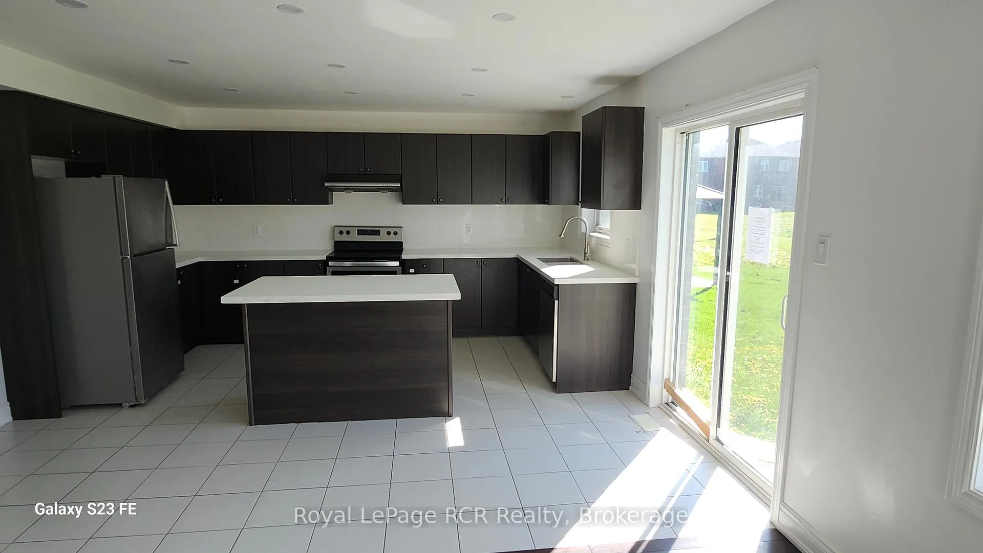 Photo 3 of 338 Van Dusen Avenue, Southgate — HOMEH
