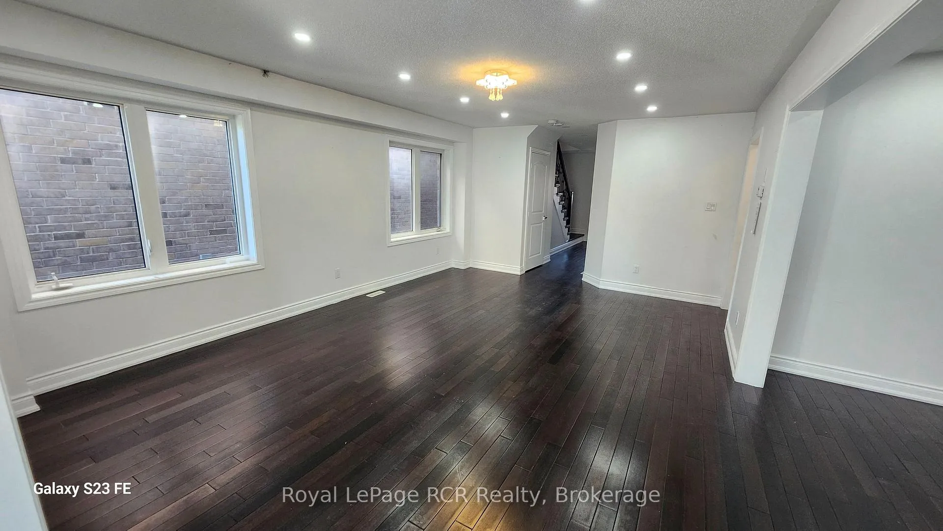 Photo 5 of 338 Van Dusen Avenue, Southgate — HOMEH